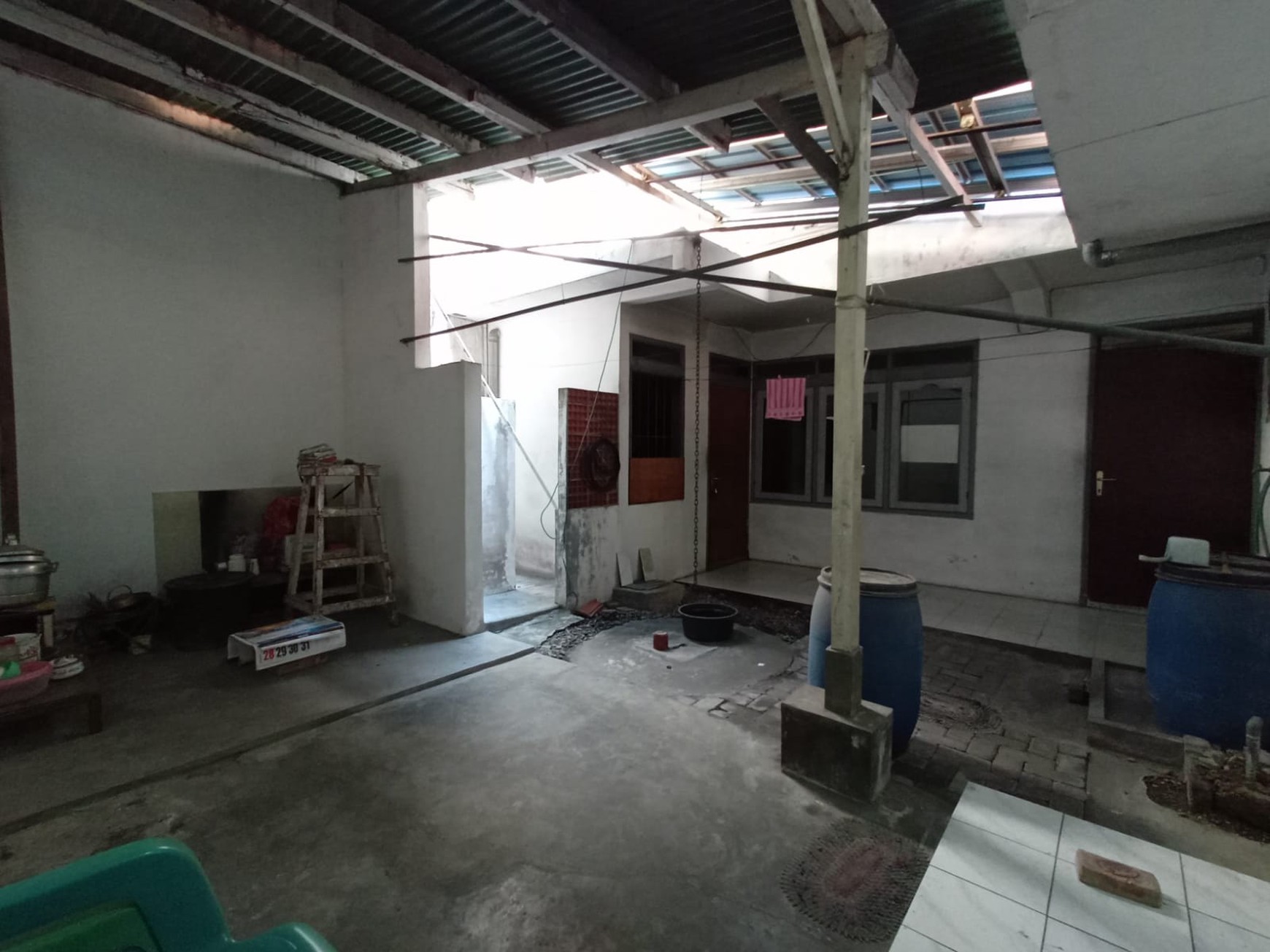Dijual 200 m2 Rumah Rungkut Asri Utara - Kali Rungkut Dekat Trans Mart Rungkut, Superindo