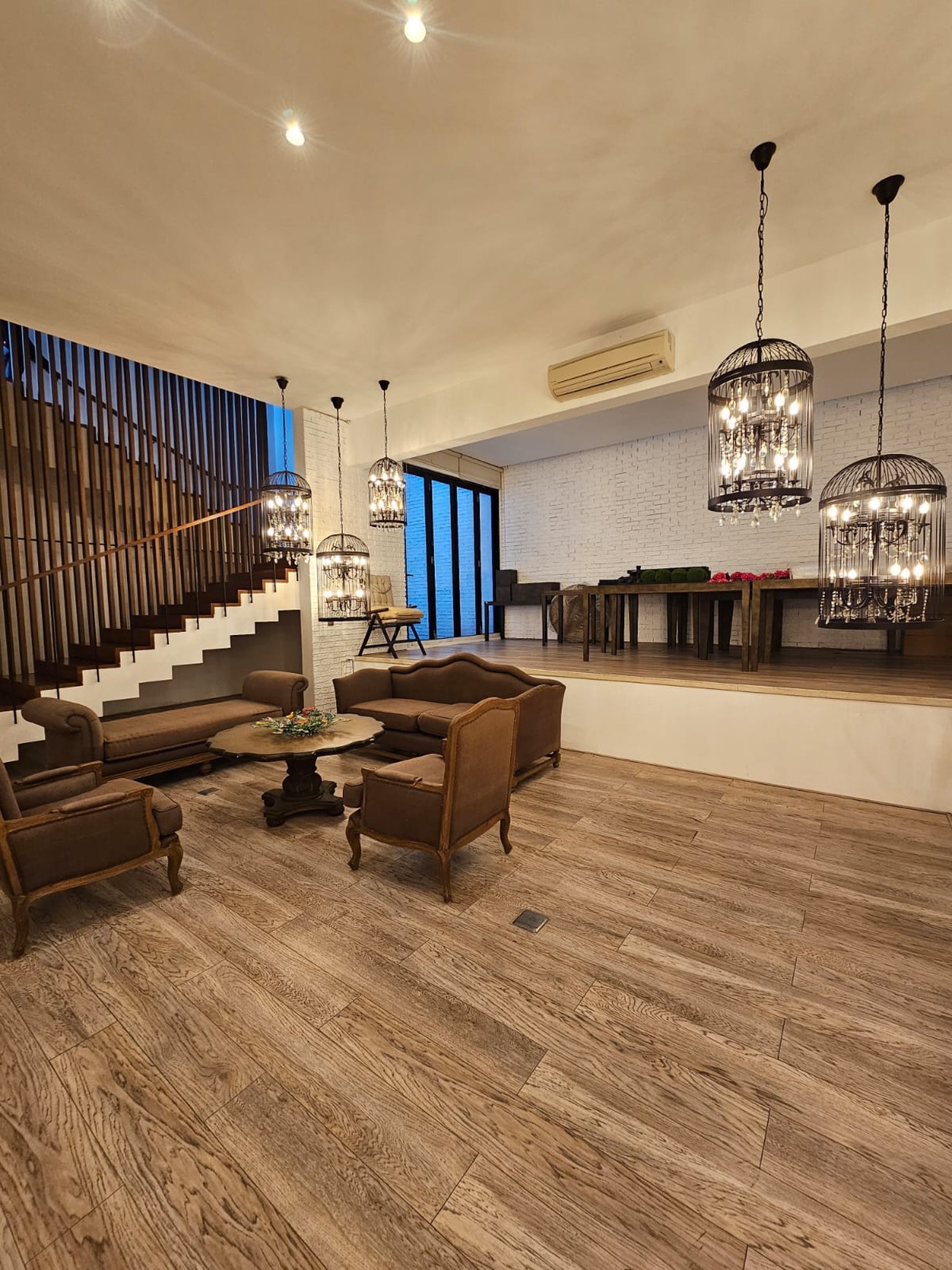 Rumah megah ,cantik dibangun dengan m-system di radio dalam ,kebayoran Baru