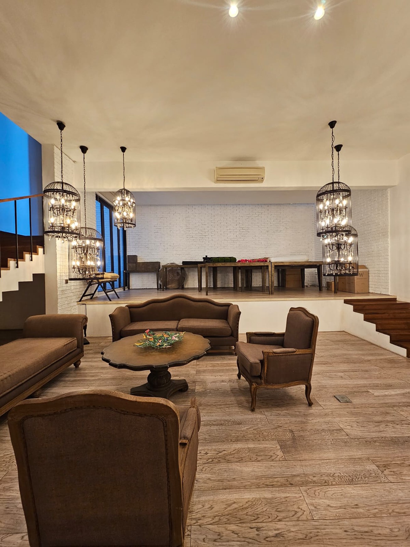 Rumah megah ,cantik dibangun dengan m-system di radio dalam ,kebayoran Baru