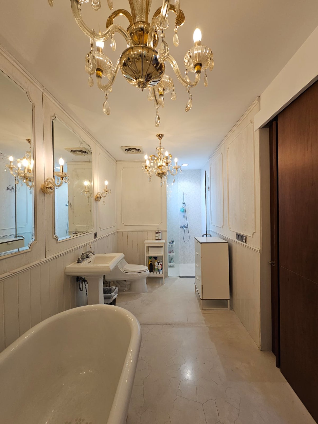 Rumah megah ,cantik dibangun dengan m-system di radio dalam ,kebayoran Baru