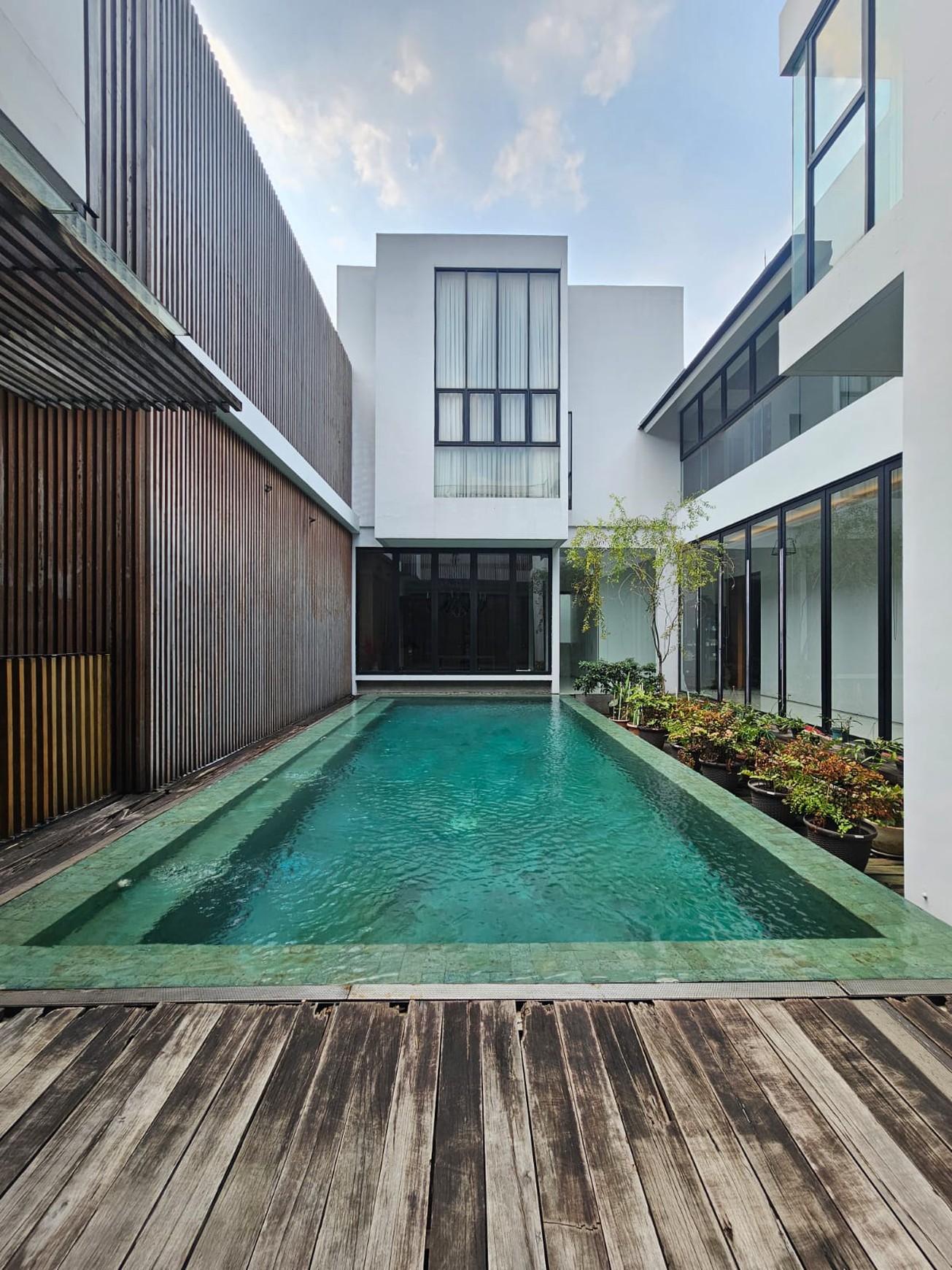 Rumah megah ,cantik dibangun dengan m-system di radio dalam ,kebayoran Baru