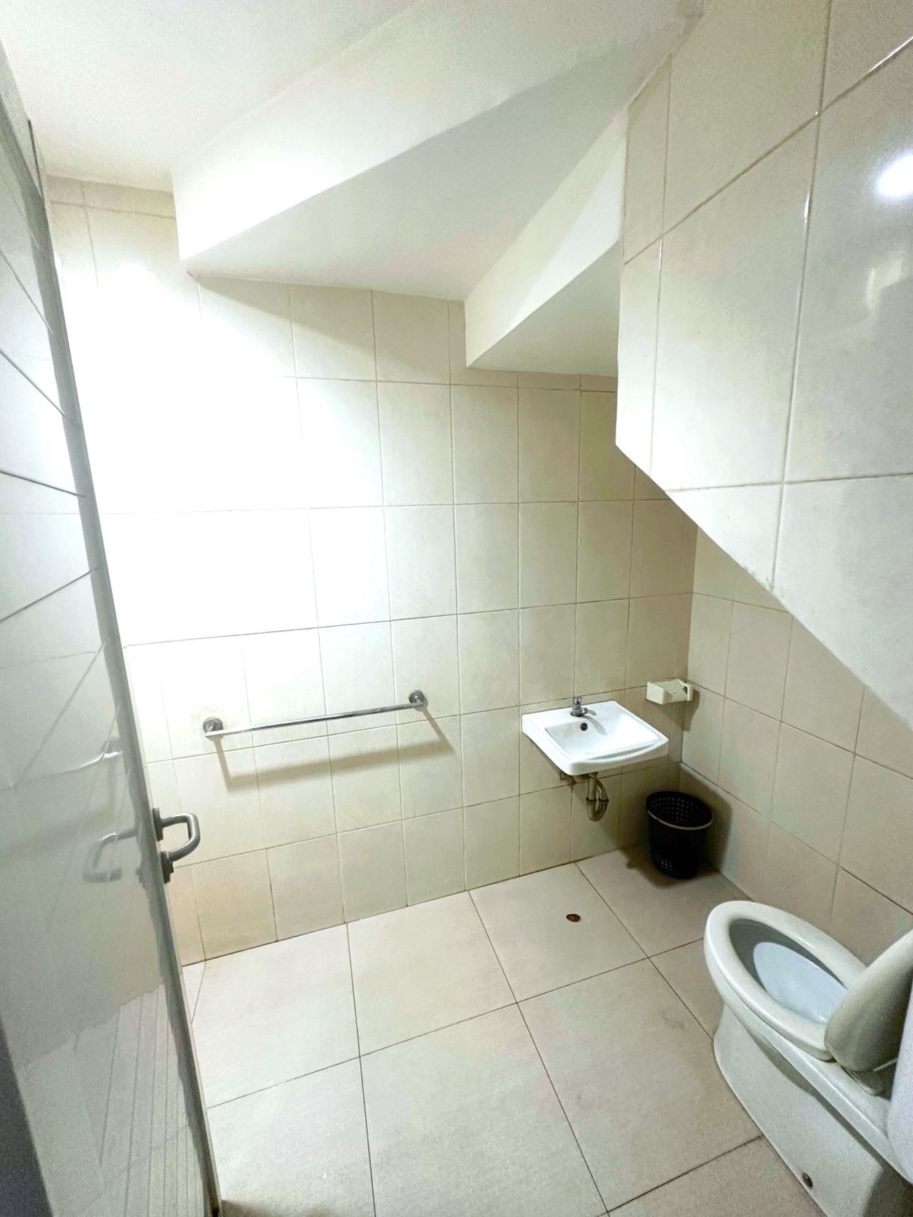 Hot Sale. Rumah 2 Lantai Di Nusaloka, BSD