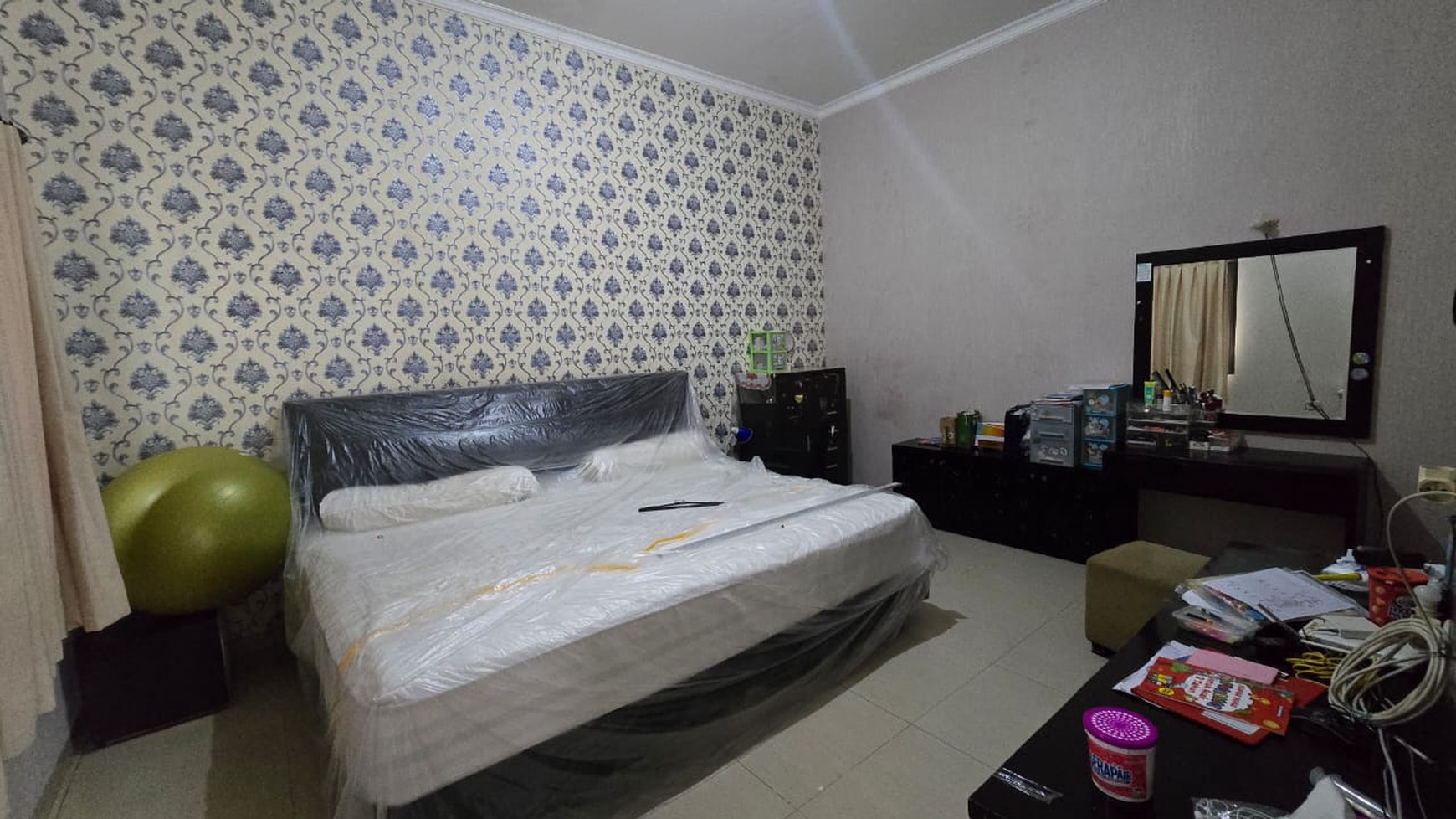 Disewakan Rumah Pakuwon City San Diego Surabaya Timur - Full Furnished - Carport 2 Mobil