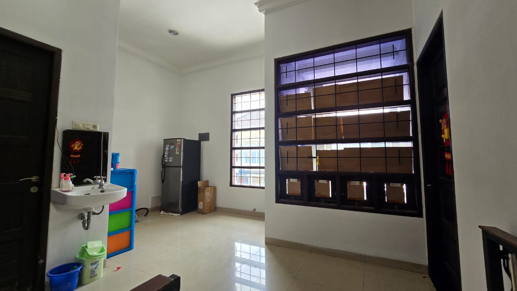 Disewakan Rumah Pakuwon City San Diego Surabaya Timur - Full Furnished - Carport 2 Mobil