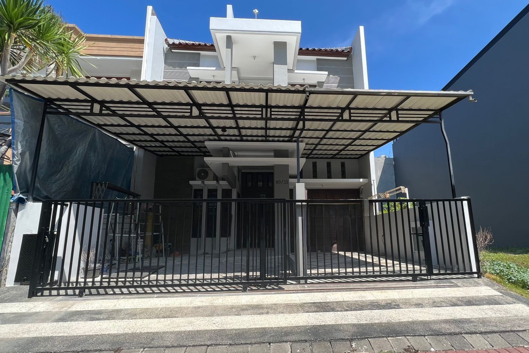 Disewakan Rumah Pakuwon City San Diego Surabaya Timur - Full Furnished - Carport 2 Mobil