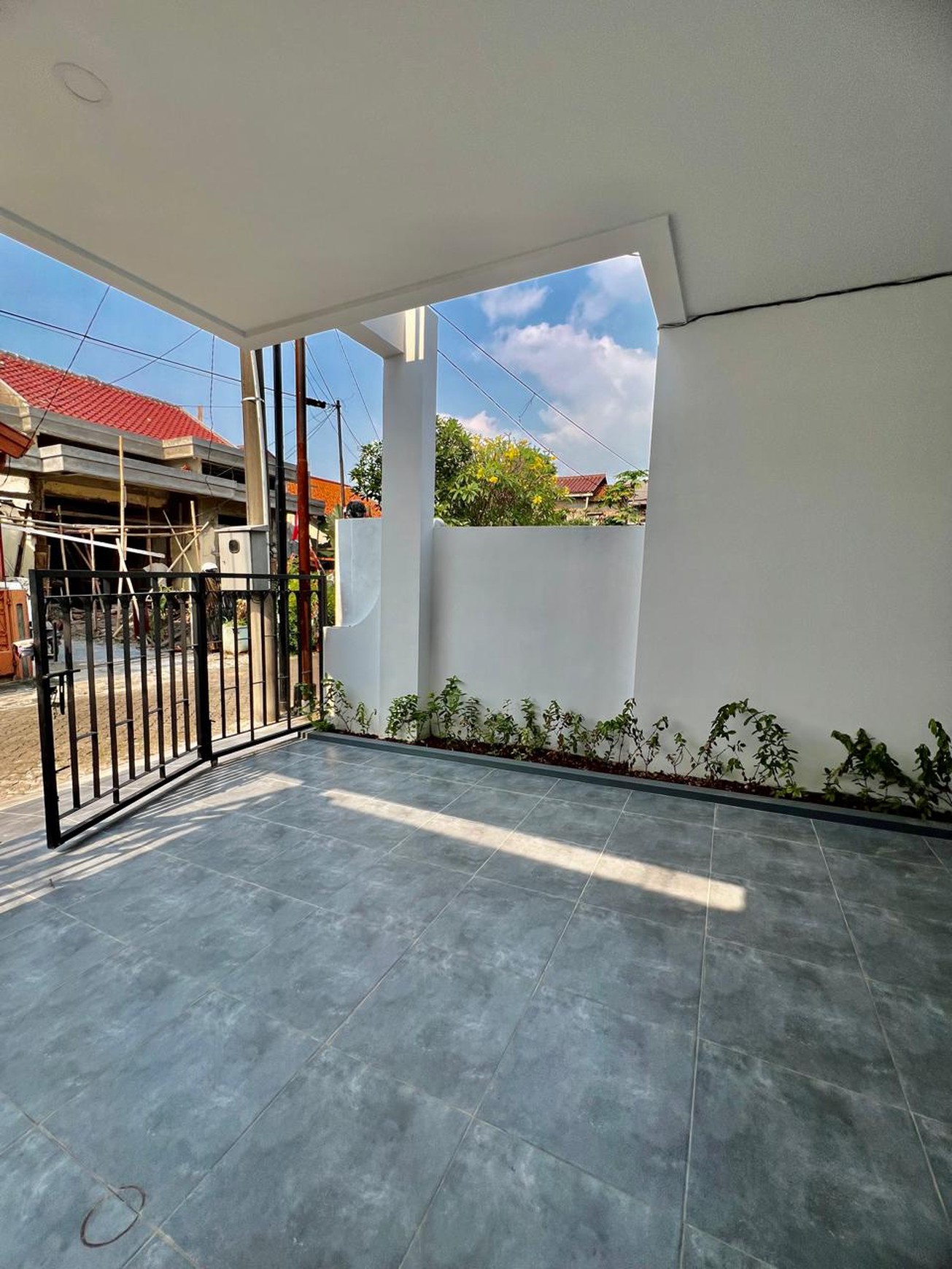 Rumah Bagus Di komp Deplu Pondok Aren Tangerang Selatan