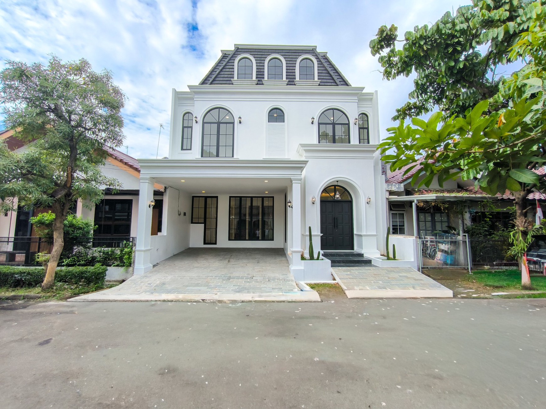 Rumah Bagus Brand New Lingkungan Asri di Cluster Kasuari, Bintaro Jaya, Sektor 9