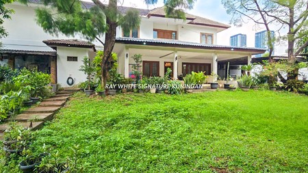 Rumah Mewah di Jl RS Fatmawati Raya Cocok Untuk Usaha 