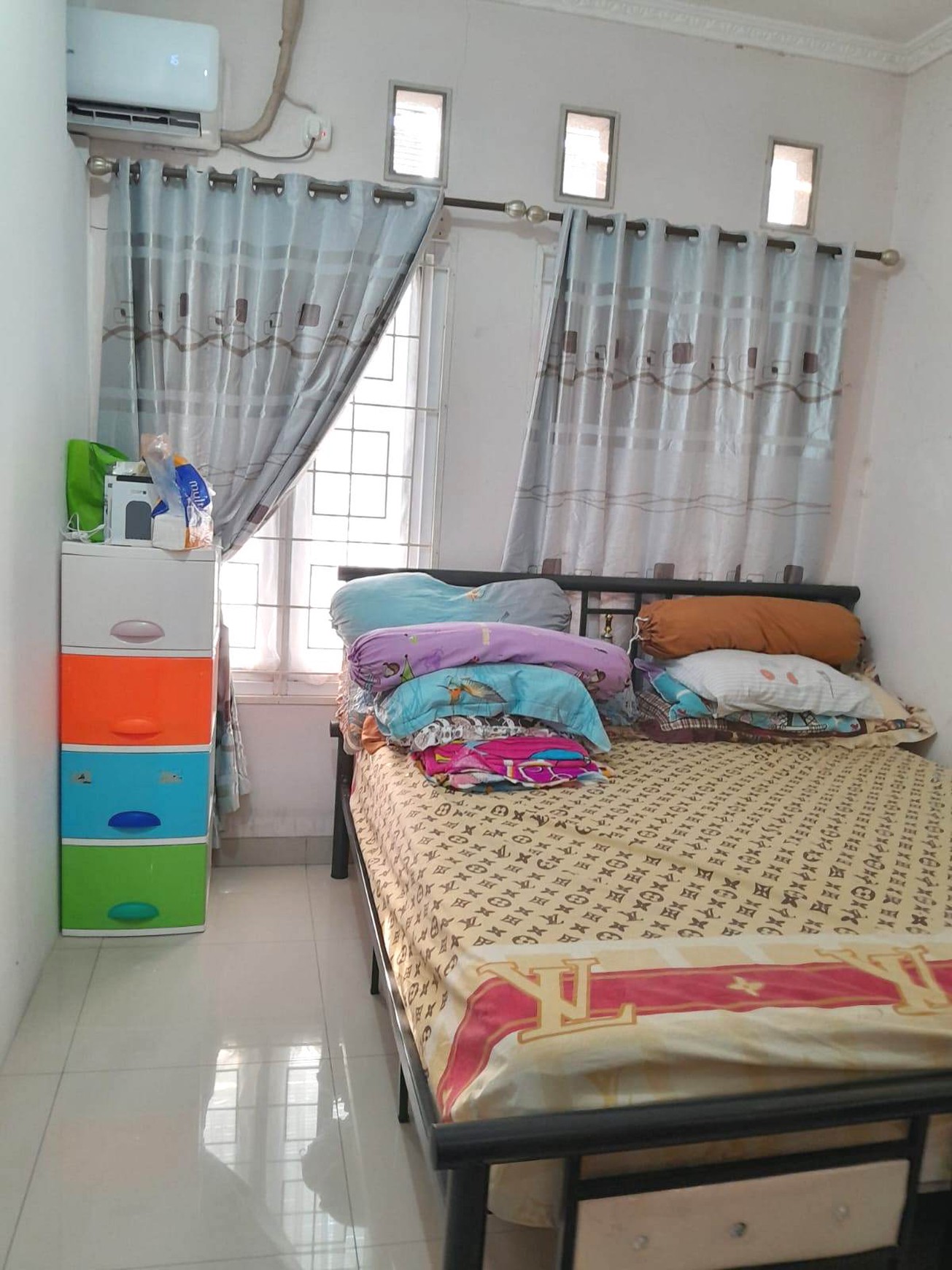 Dijual Rumah Nyaman di Simprug Poris Tangerang Kota
