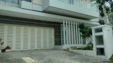 Disewakan Rumah Mewah Furnish Bukit Telaga Golf Citraland