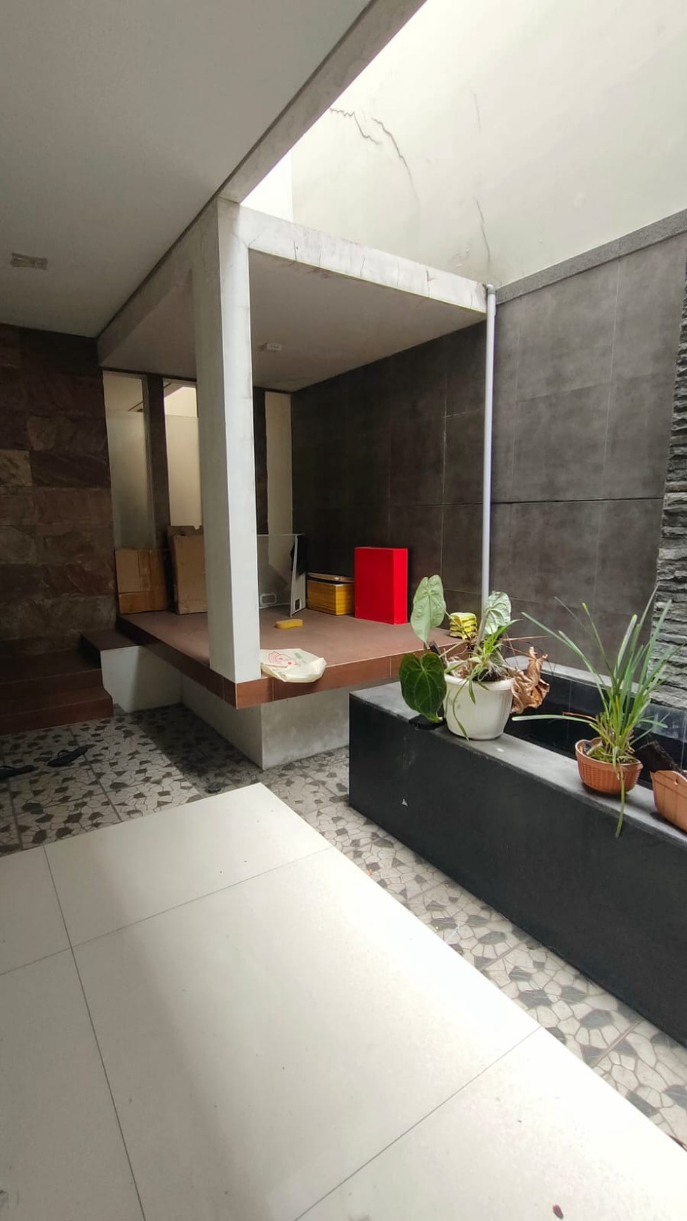 Disewakan Rumah Mewah Furnish Bukit Telaga Golf Citraland