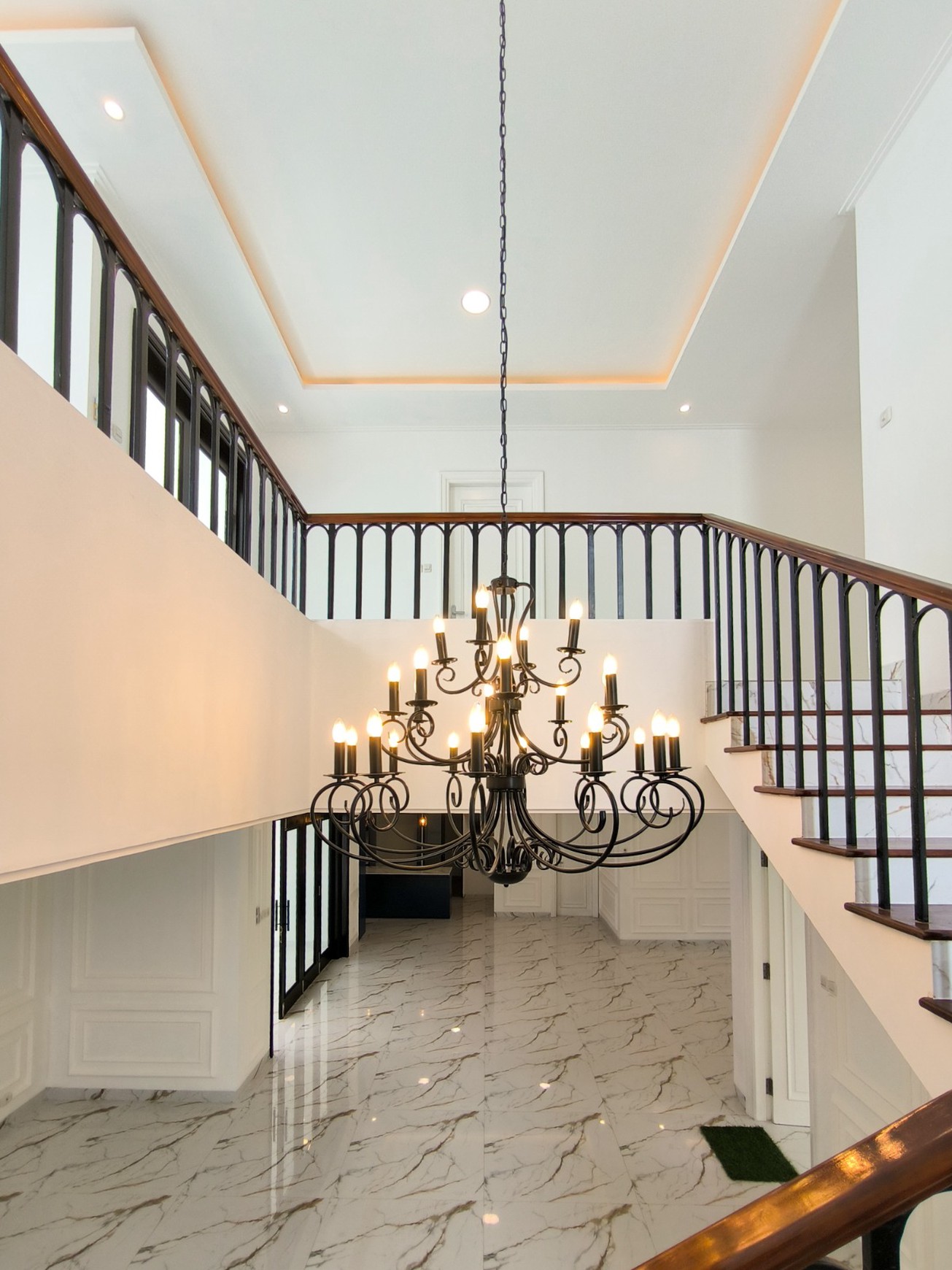 Rumah Bagus,ada kolam renang,jalan lebar di Bintaro Jaya 8