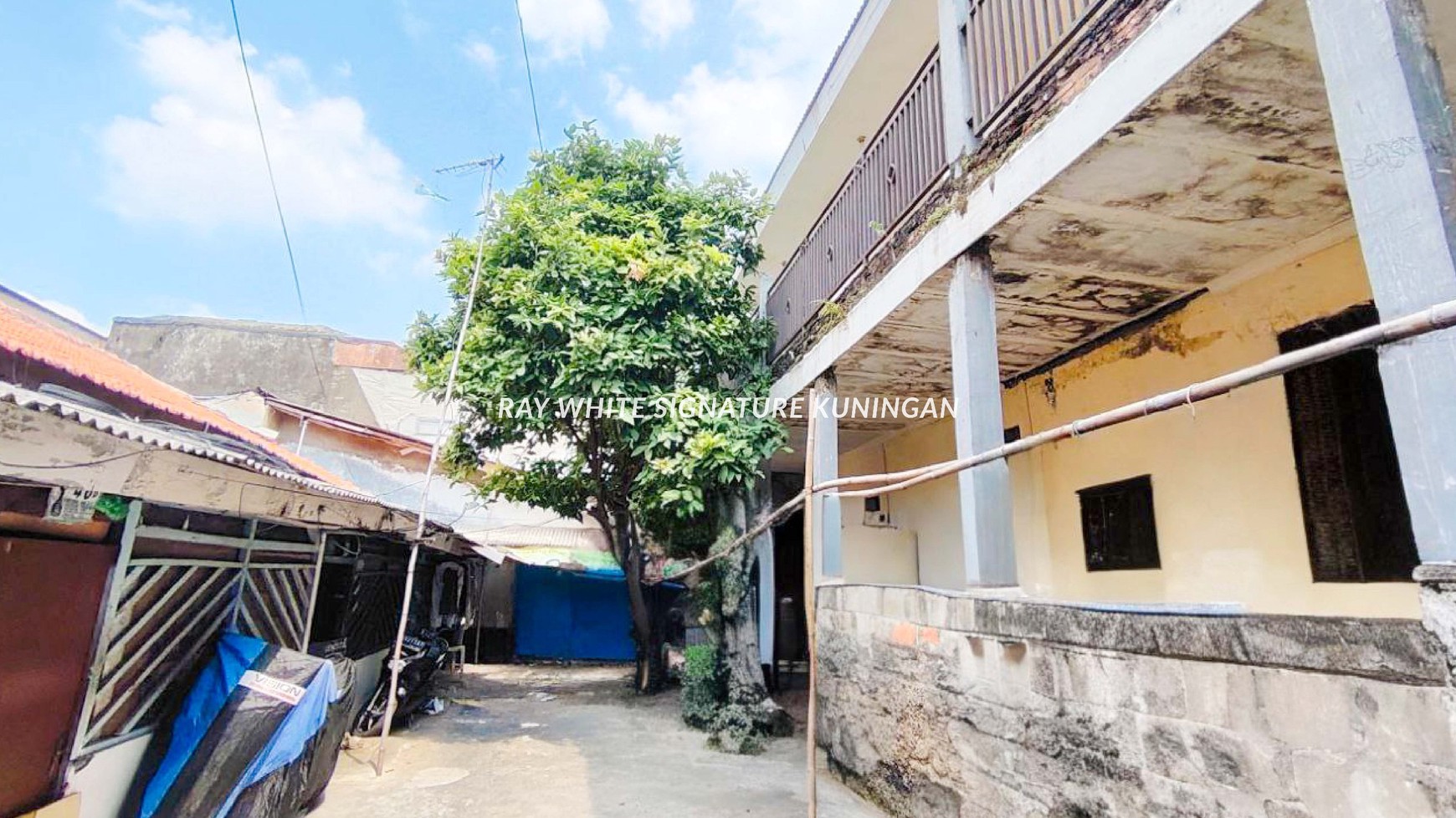 Rumah Kost Hitung Tanah di Jl Asem Baris Cocok Untuk Investasi Lokasi Strategis