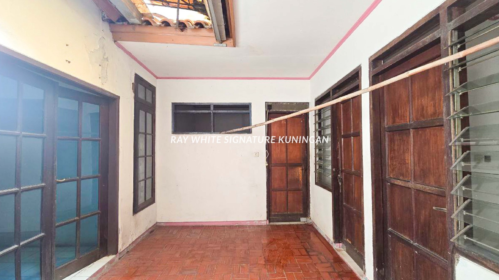 Rumah Bangunan Lama di Jl Kirai Ujung Cocok Untuk dijadikan Kost