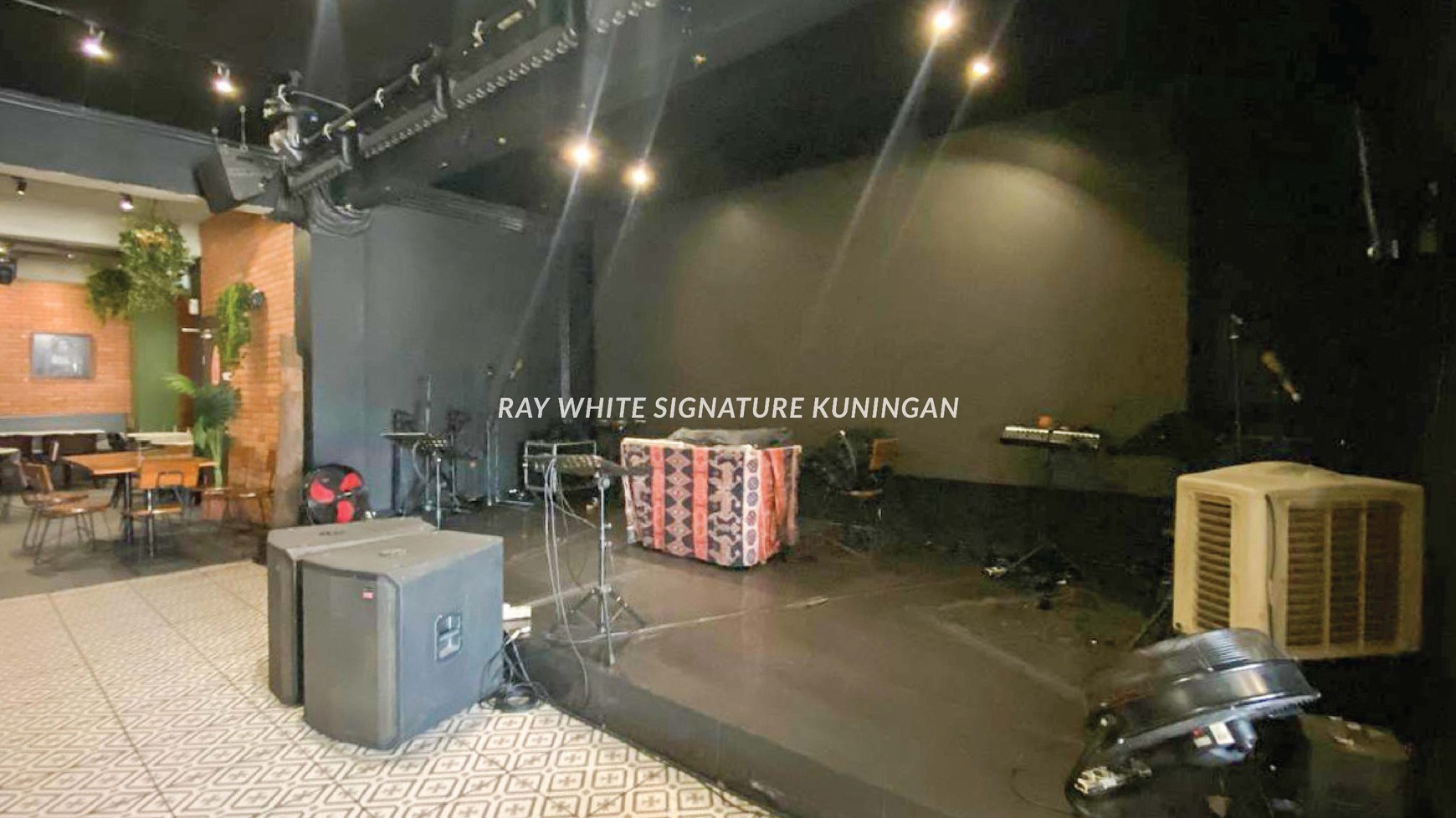 Mini Building 3 Lantai Zona Komersial di Jl Tebet Timur Dalam Raya