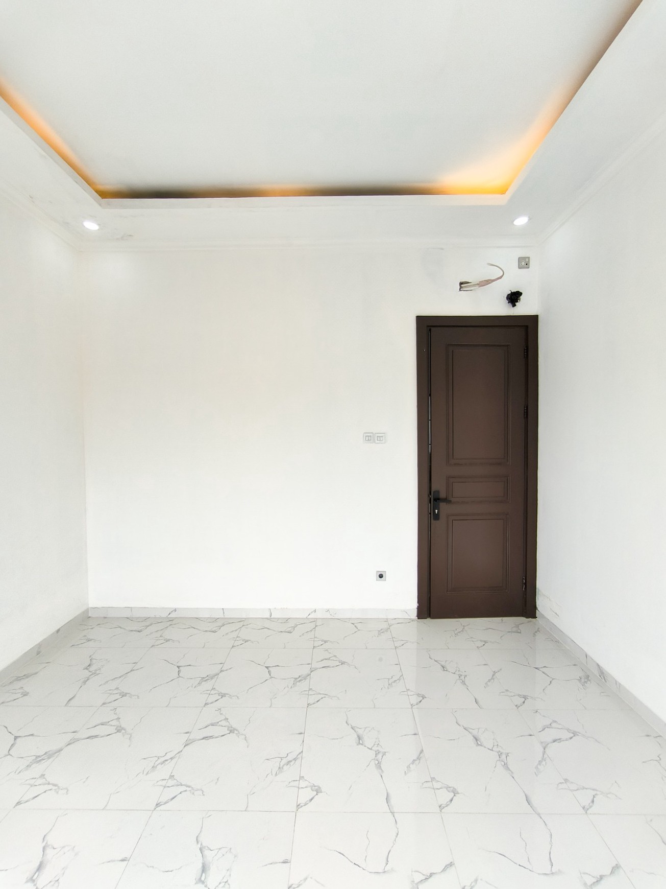 Rumah Baru,ada kolam renang,dalam cluster di Bintaro Jaya 9
