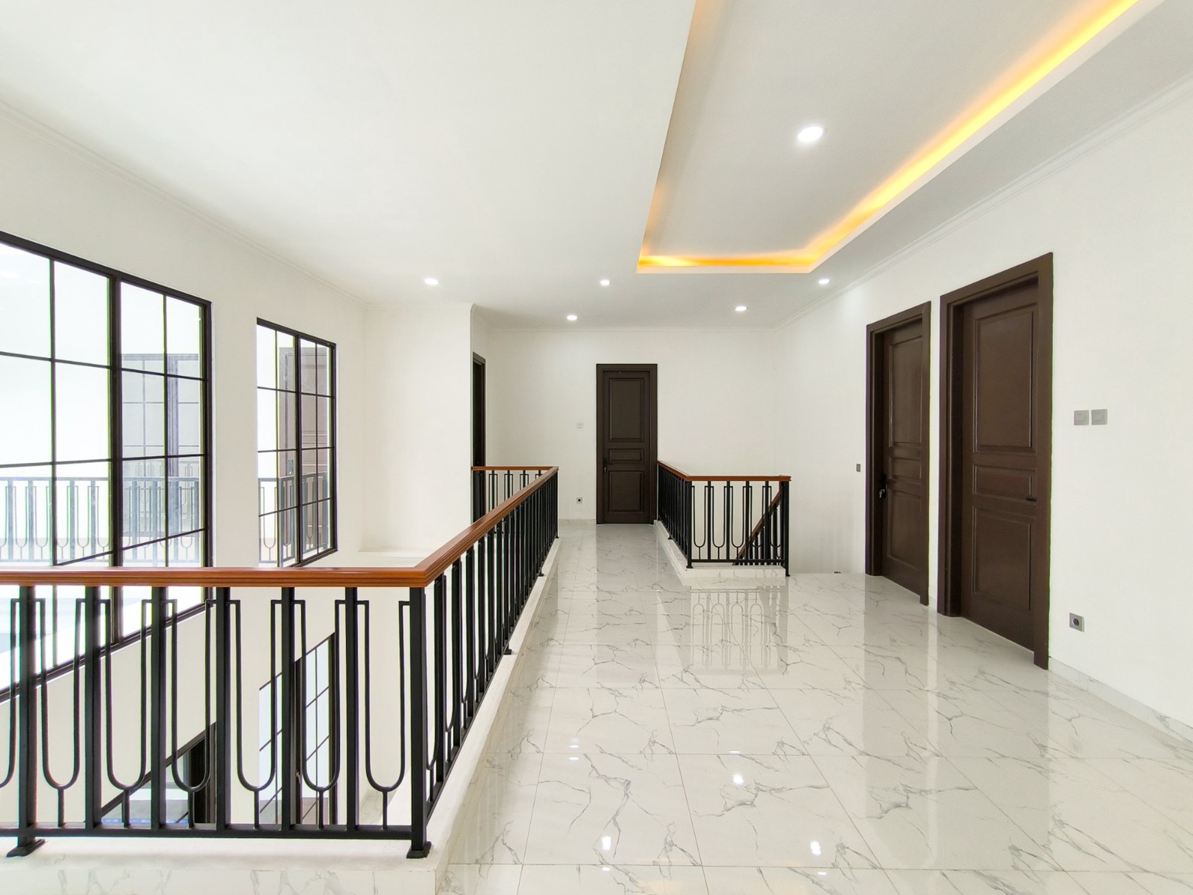 Rumah Baru,ada kolam renang,dalam cluster di Bintaro Jaya 9
