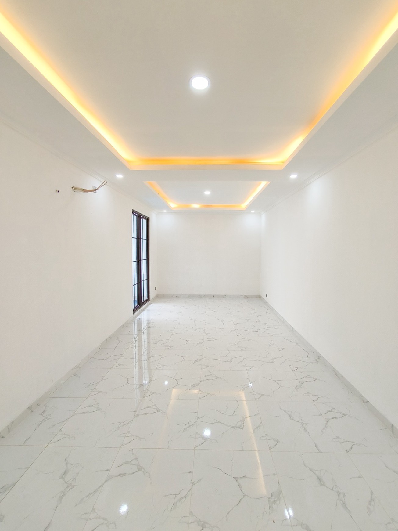 Rumah Baru,ada kolam renang,dalam cluster di Bintaro Jaya 9