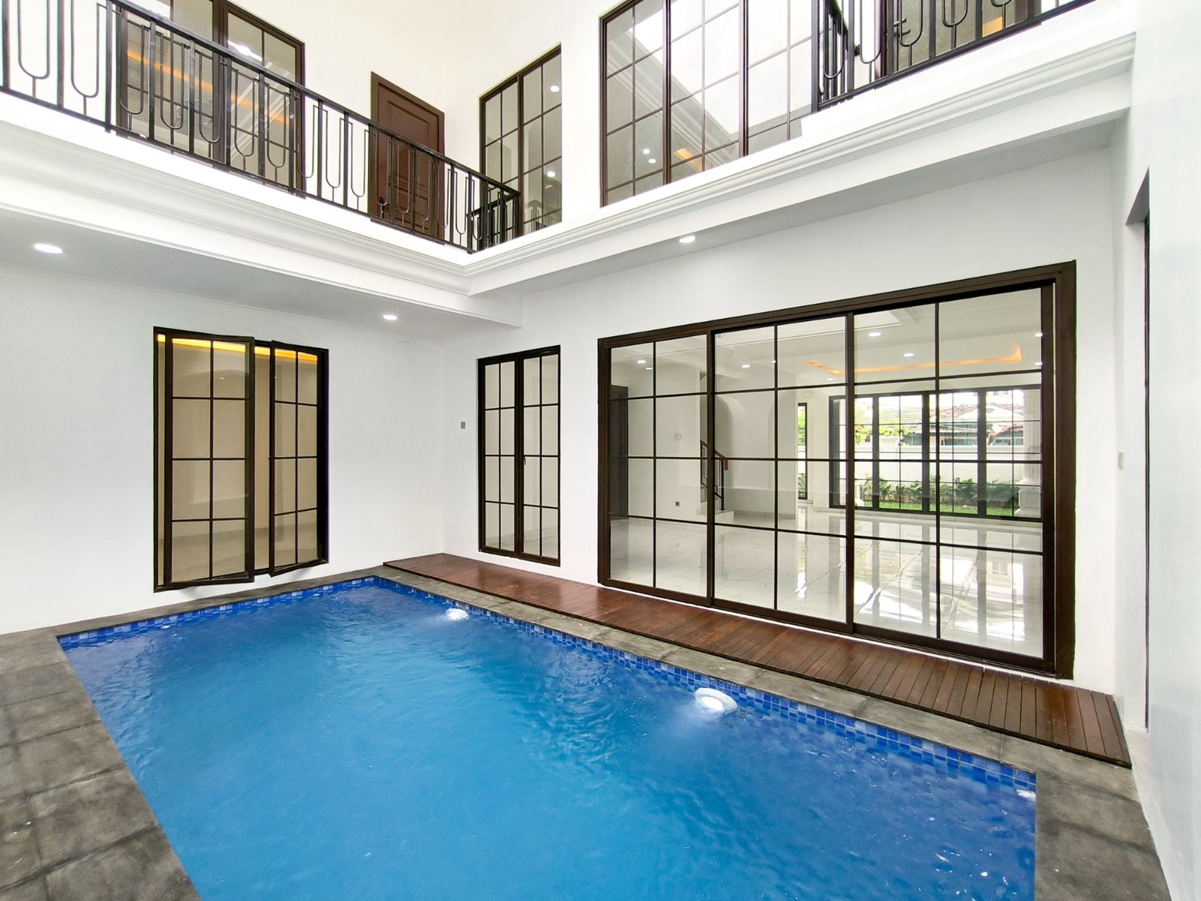 Rumah Baru,ada kolam renang,dalam cluster di Bintaro Jaya 9