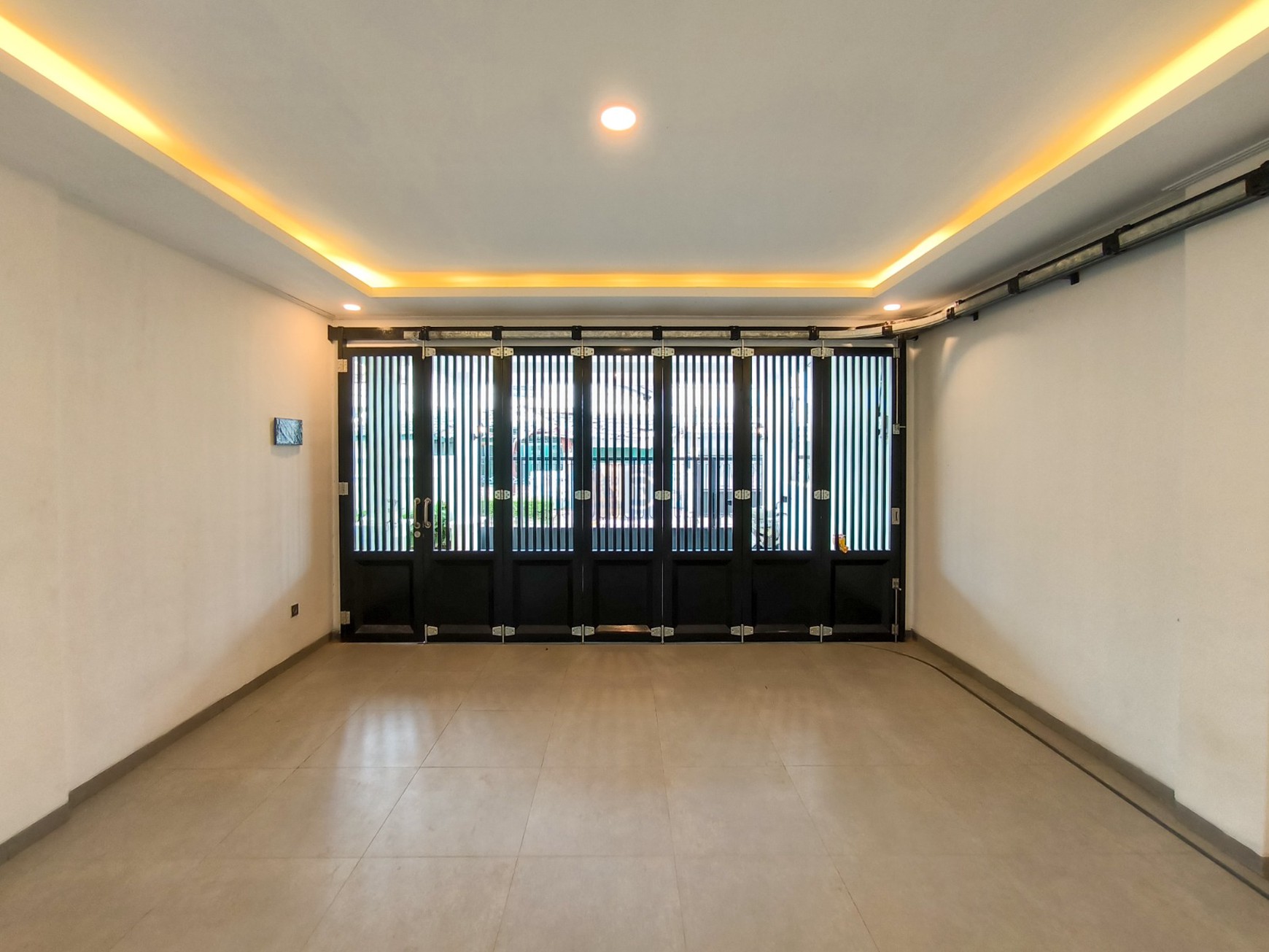 Rumah Baru,ada kolam renang,dalam cluster di Bintaro Jaya 9