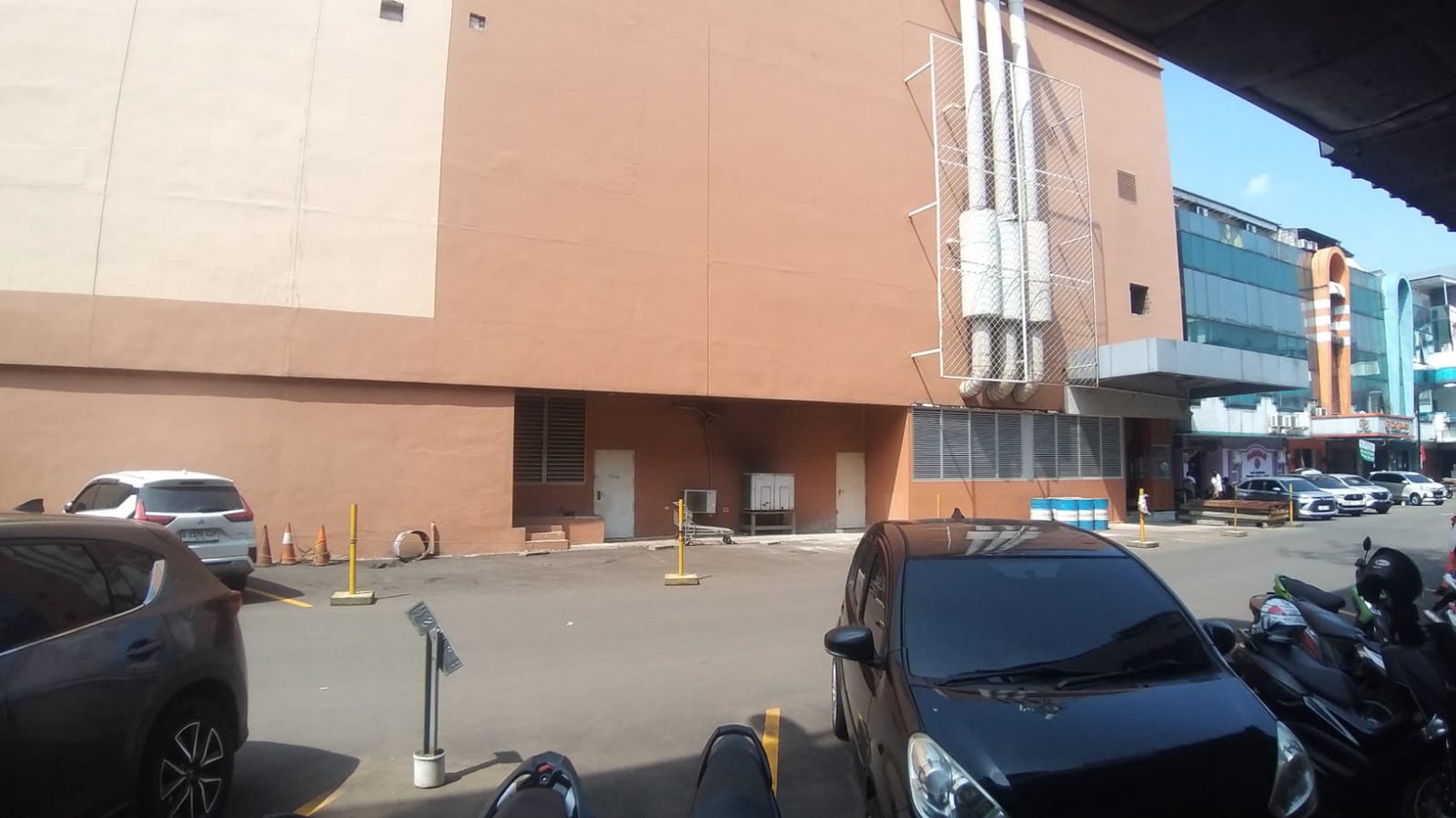 Rumah Hitung Tanah Area Cipete