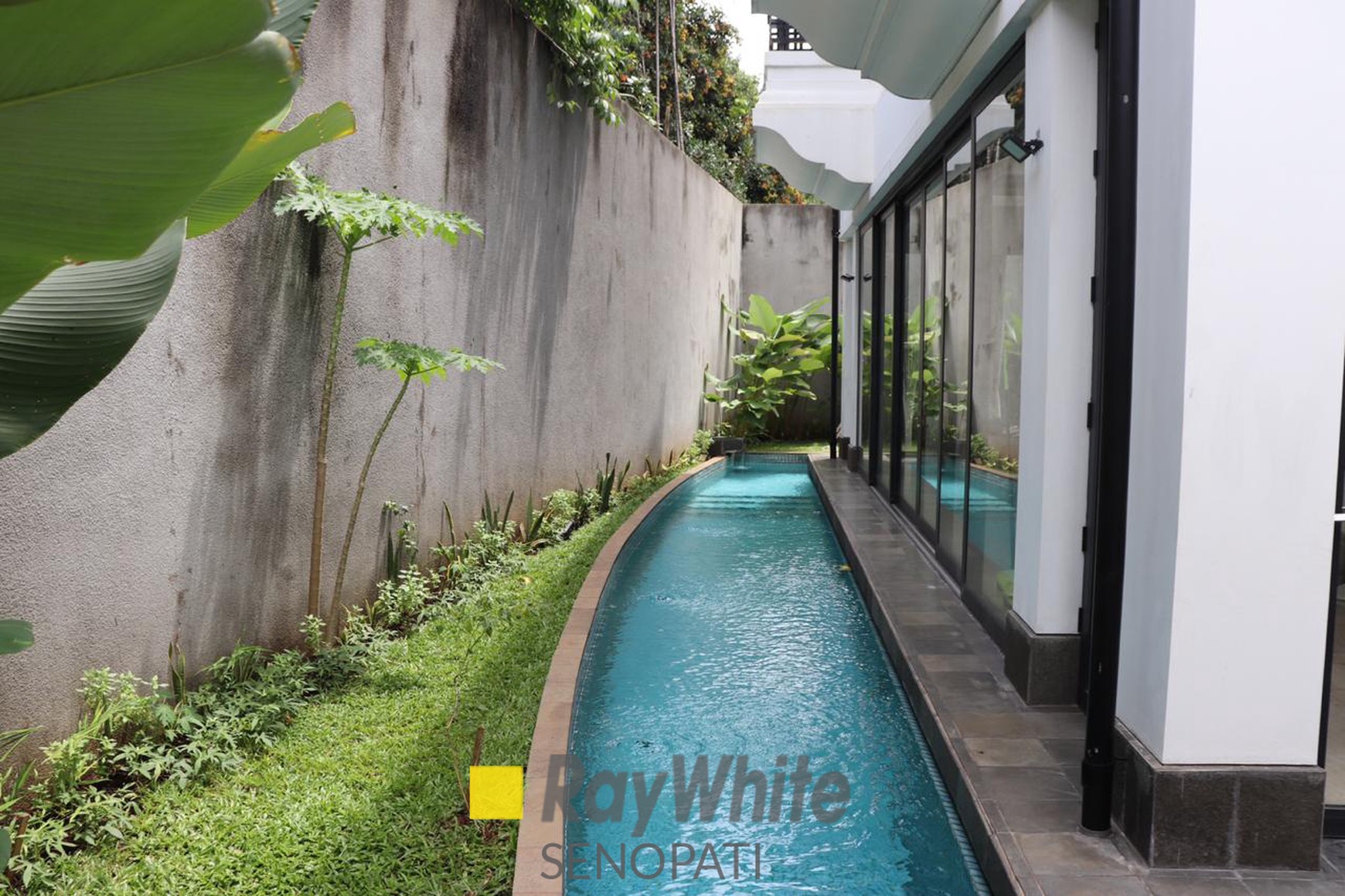 Rumah Bagus Siap Huni Area Pejaten