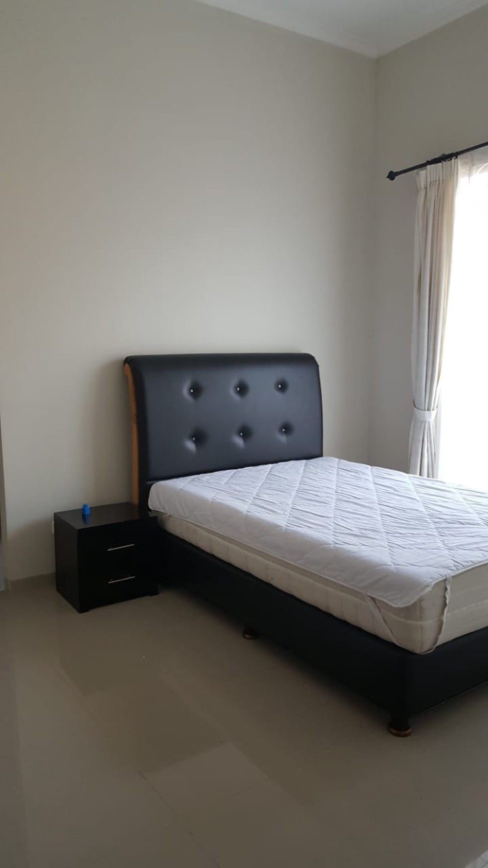 Rumah Bagus Furnished Siap Huni Asri di Discovery Fiore, Bintaro Sektor 9, Tangerang Selatan
