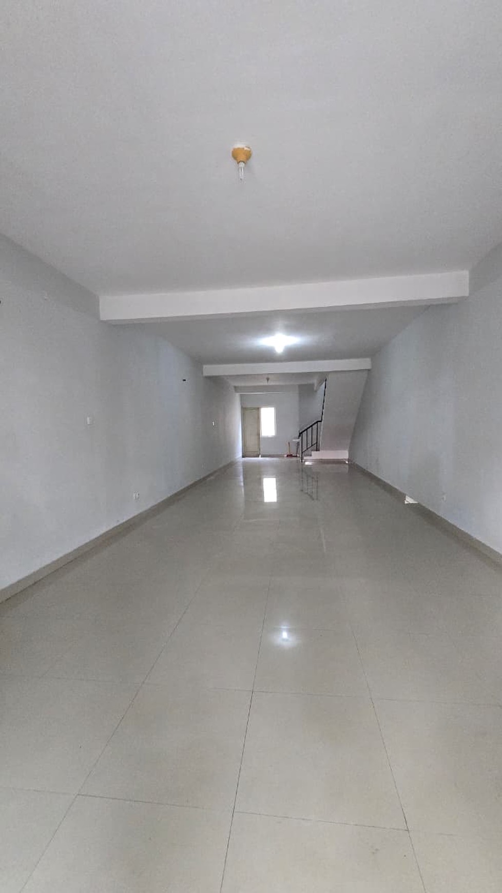 Ruko Cosmo Center Lippo Cikarang - Lokasi Strategis, Siap Pakai!