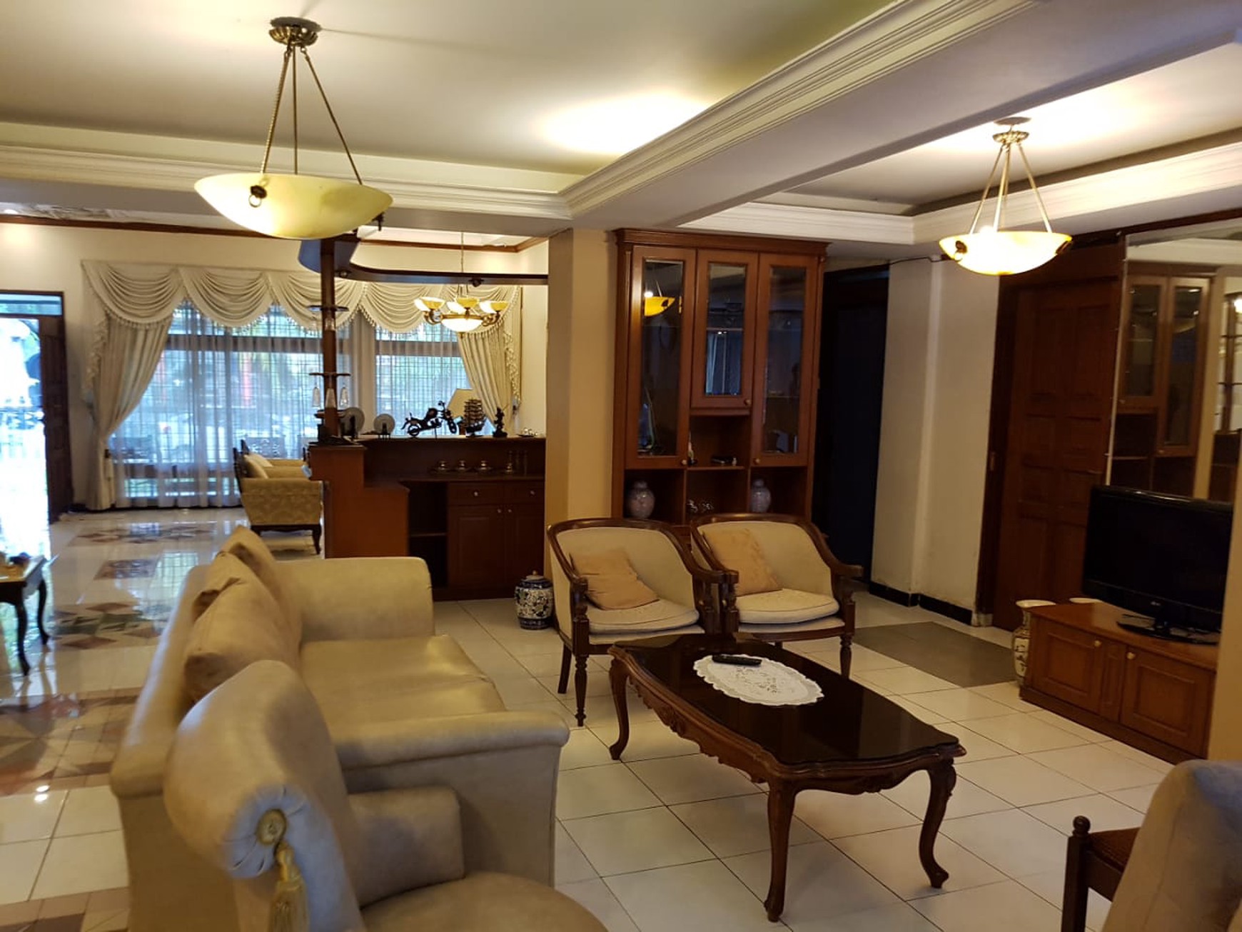DIJUAL RUMAH JALAN HANG LEKIU KEBAYORAN BARU JAKARTA SELATAN