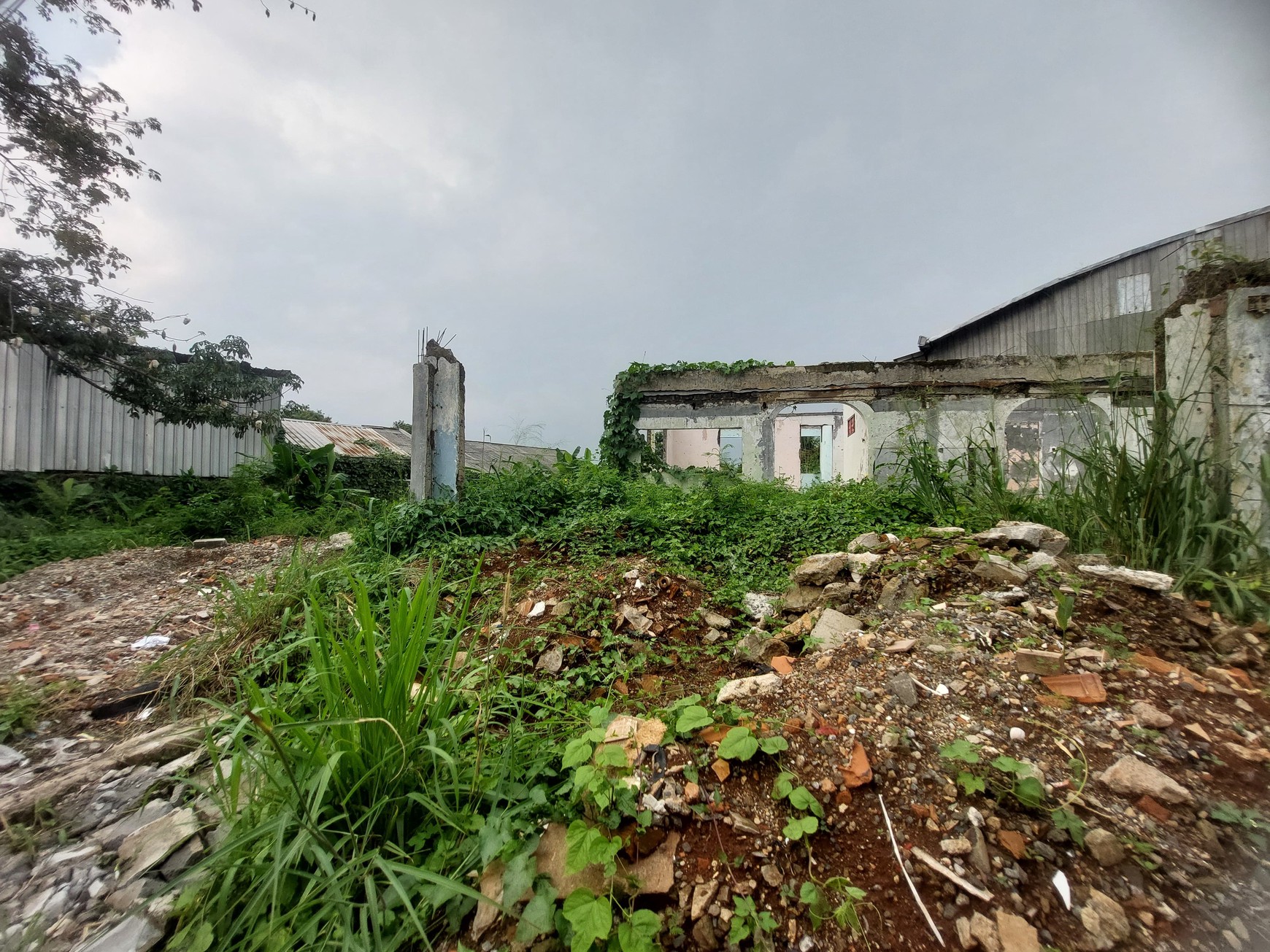 914m2 - Lahan Komersial Siap Bangun di Jl. Raya Jambore Jakarta Timur 