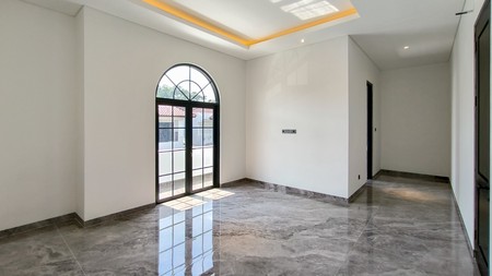 Rumah Baru,dalam cluster di Bintaro Jaya 9.