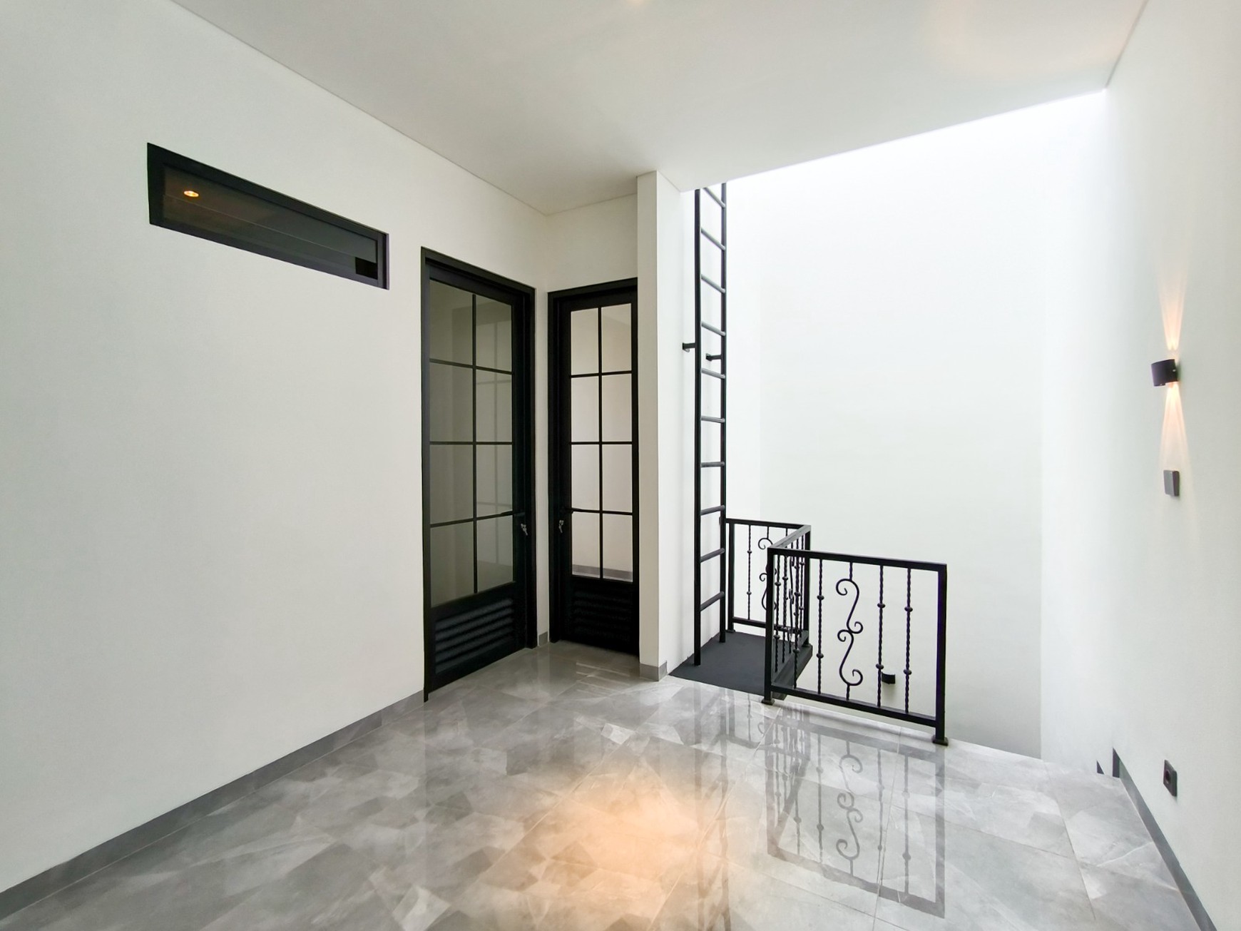 Rumah Baru,dalam cluster di Bintaro Jaya 9.