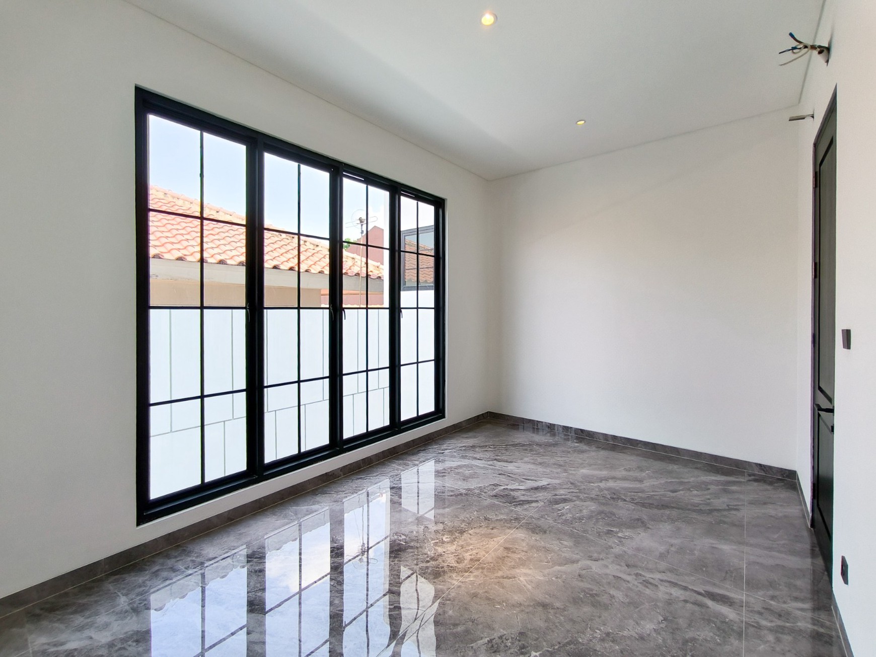 Rumah Baru,dalam cluster di Bintaro Jaya 9.