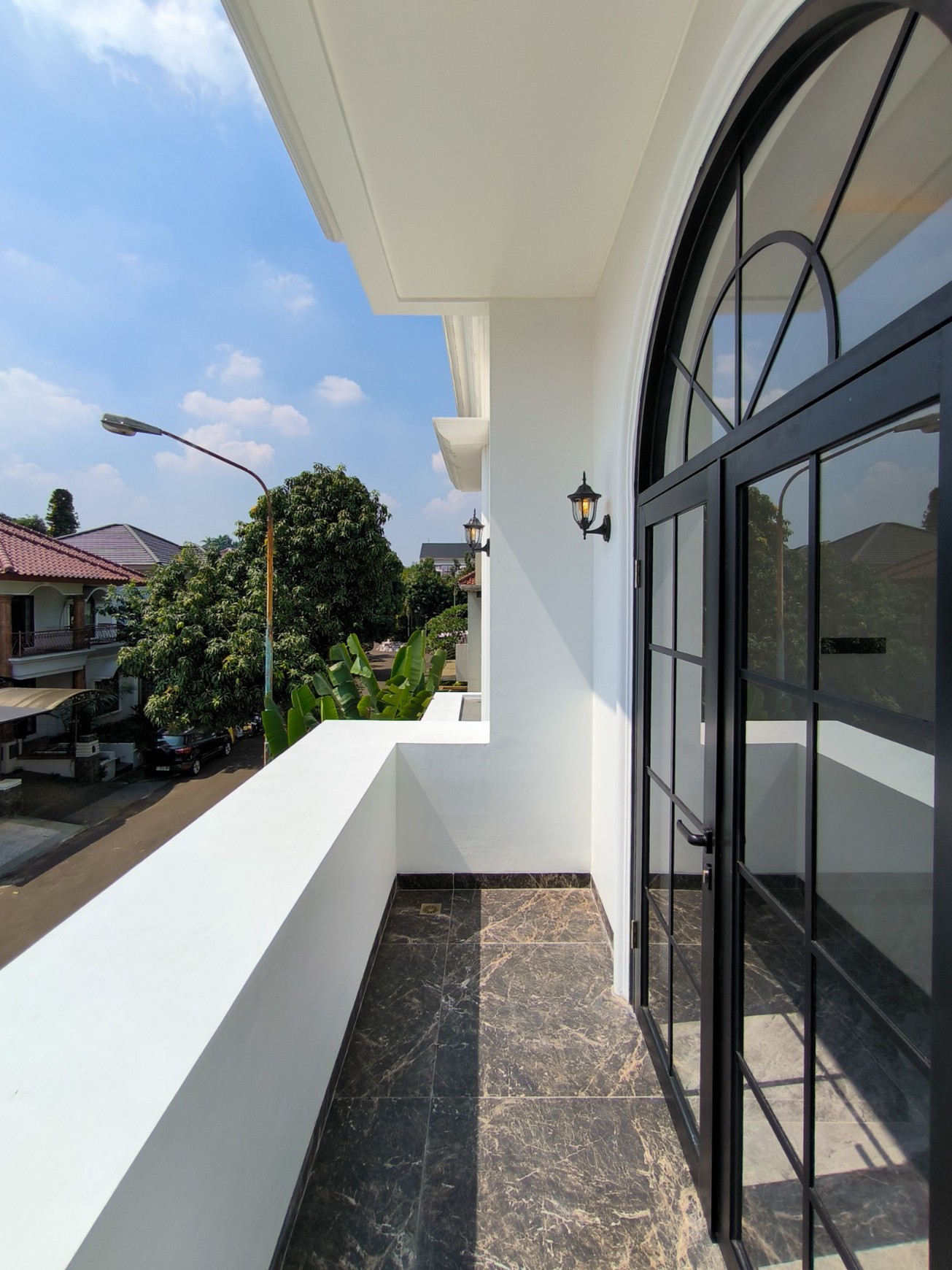 Rumah Baru,dalam cluster di Bintaro Jaya 9.