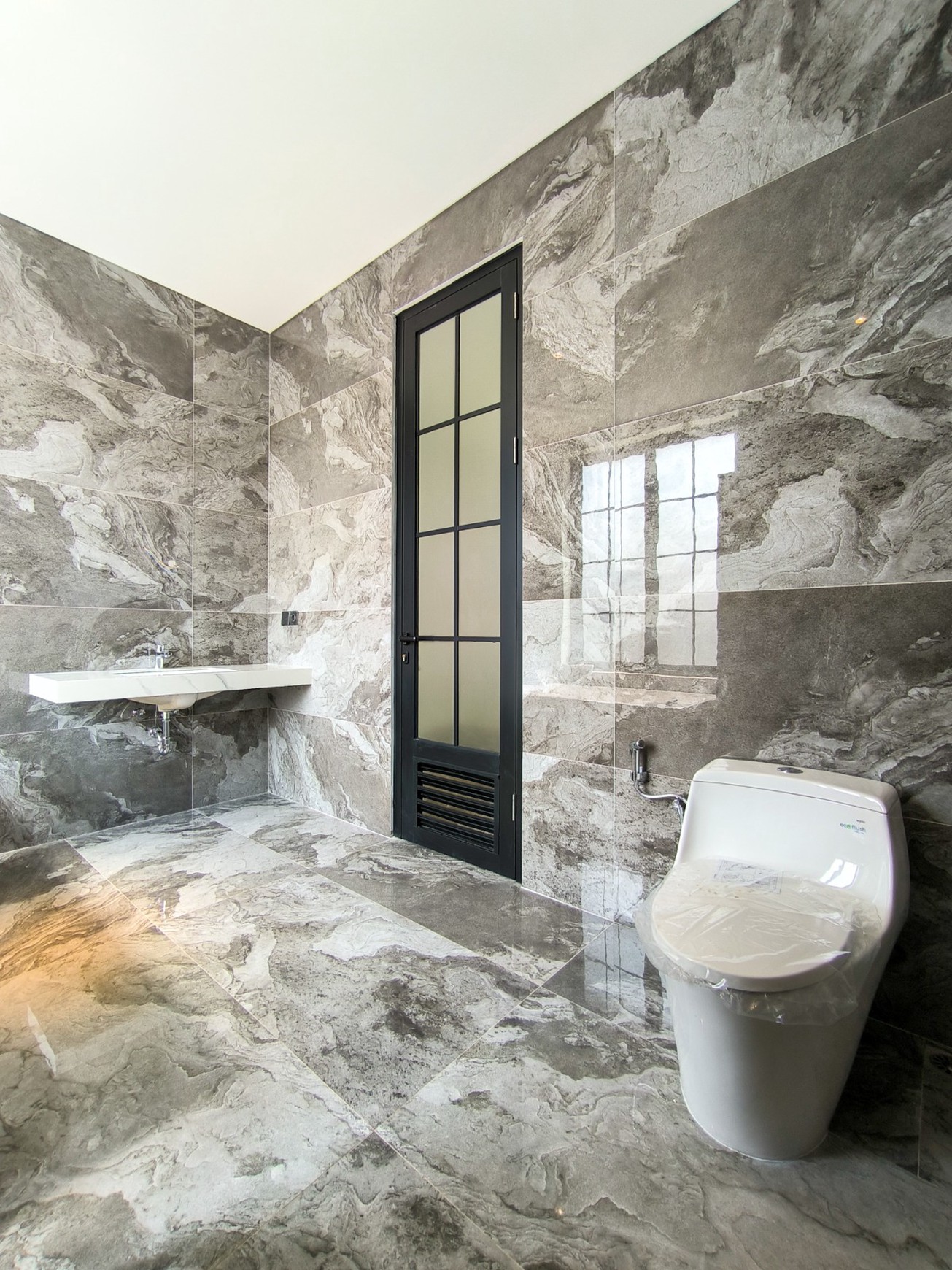 Rumah Baru,dalam cluster di Bintaro Jaya 9.