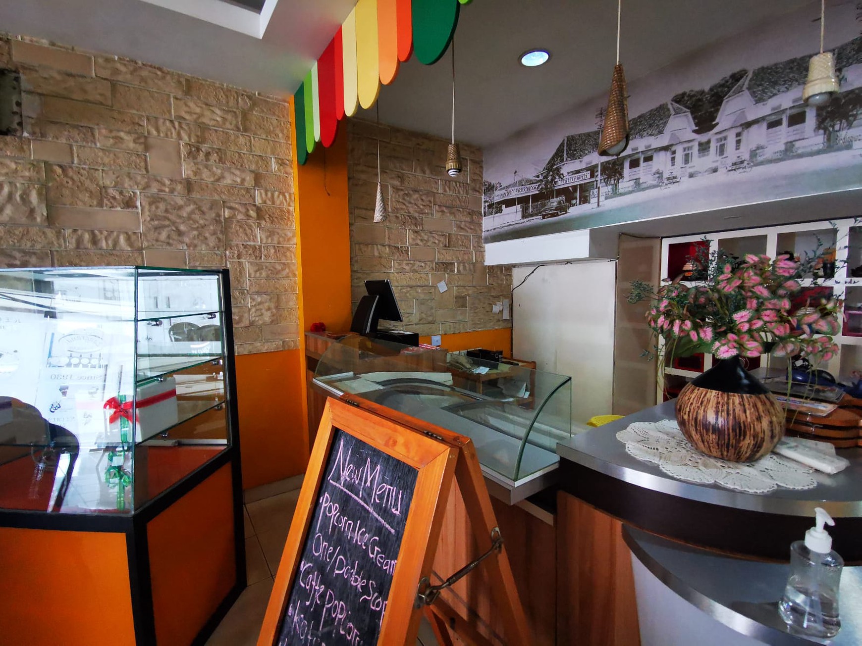 Ruko Kelapa Gading, Strategis cocok untuk usaha Restoran