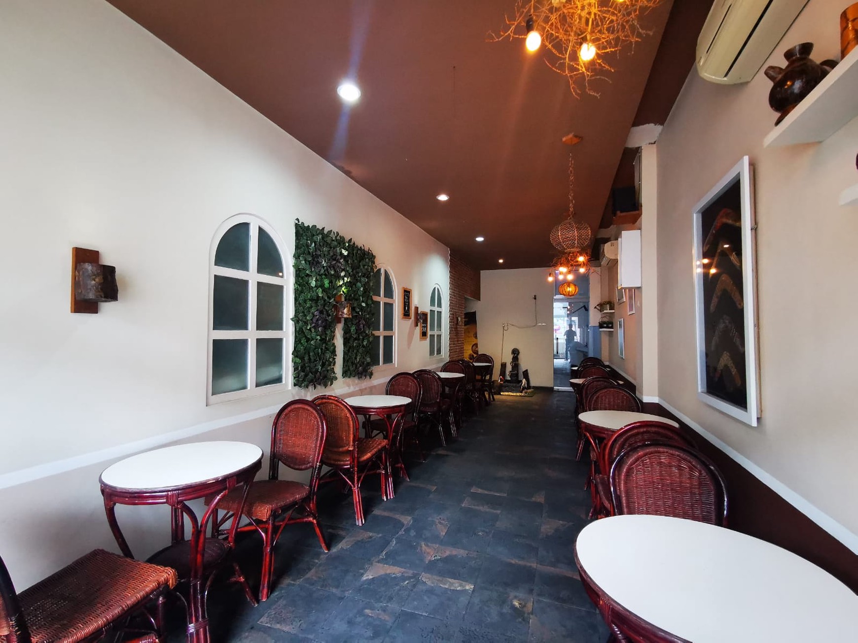 Ruko Kelapa Gading, Strategis cocok untuk usaha Restoran
