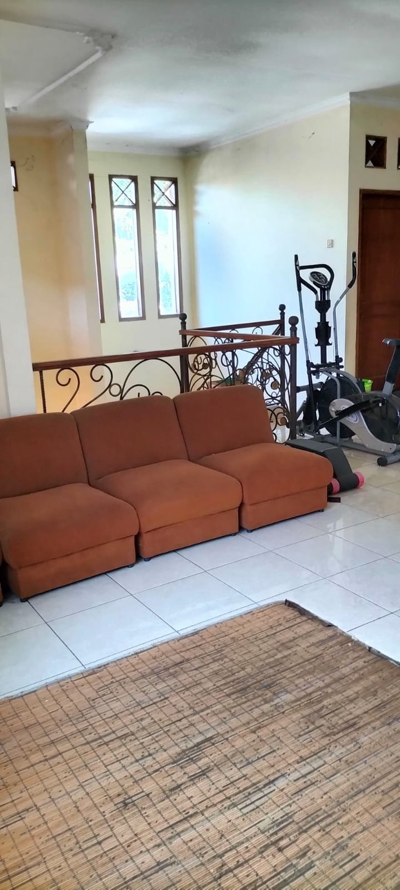 Rumah 2 Lantai Luas Siap Huni dengan Hunian Nyaman @SBintaro, Sektor 5.