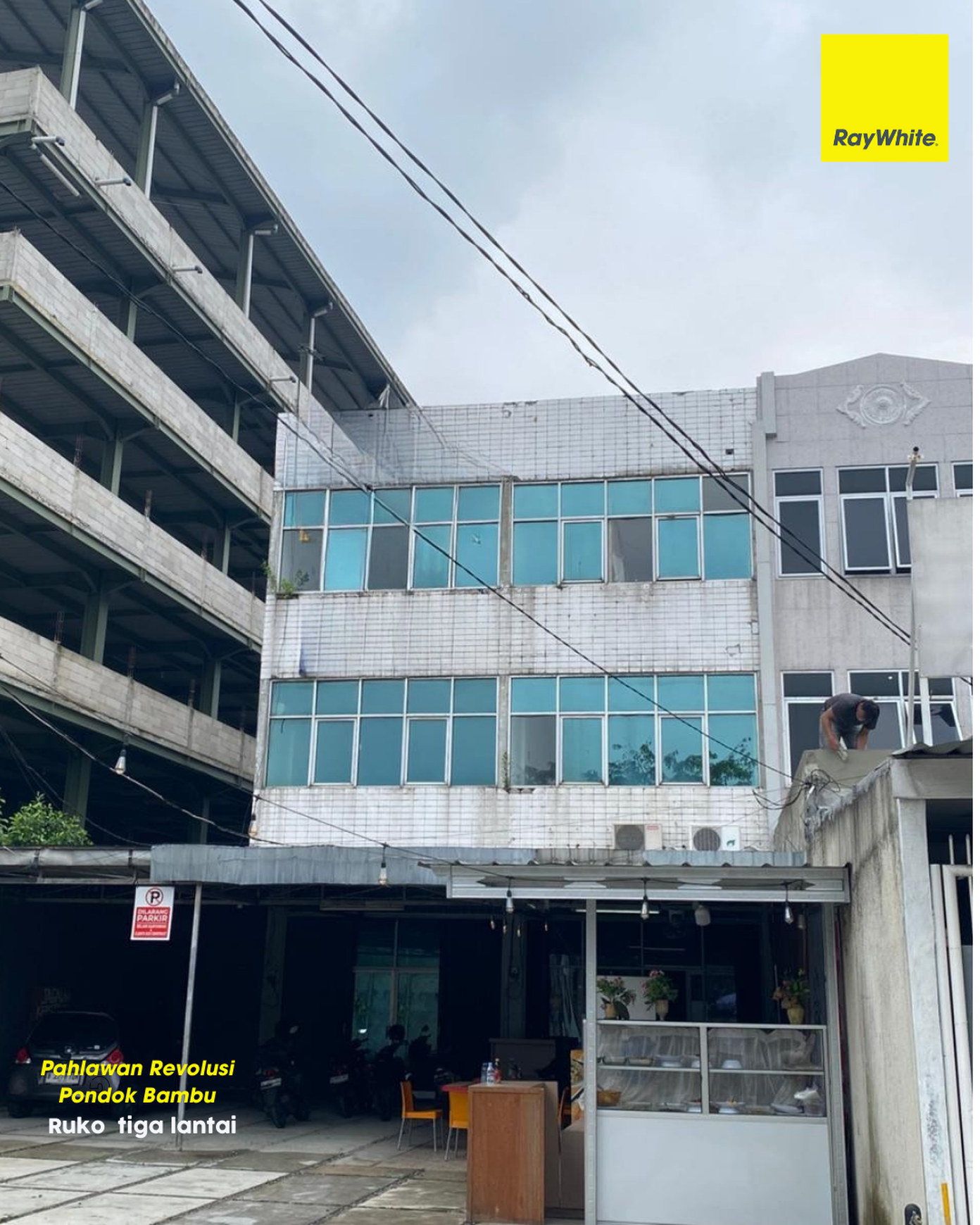 Dijual Ruko Strategis 3 Lantai di Pondok Bambu - Cocok untuk Kantor & Bisnis