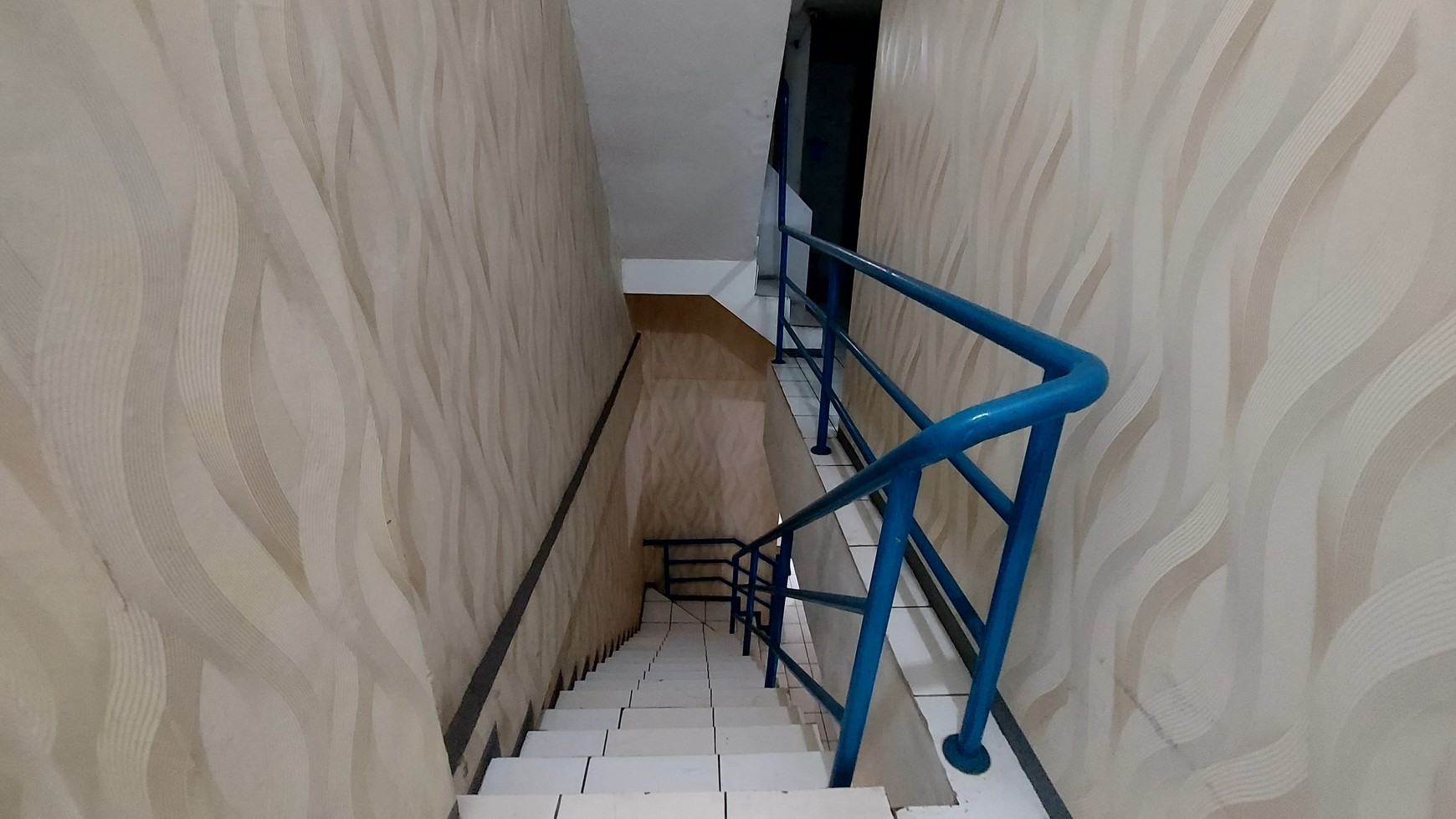 Dijual Cepat Ruko 2,5 Lantai di Jalan Raya Gunung Putri Bogor