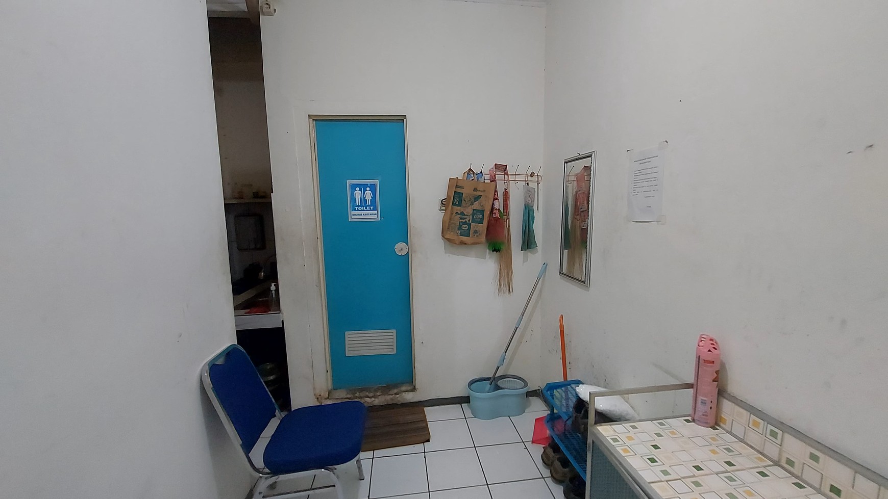 Dijual Cepat Ruko 2,5 Lantai di Jalan Raya Gunung Putri Bogor