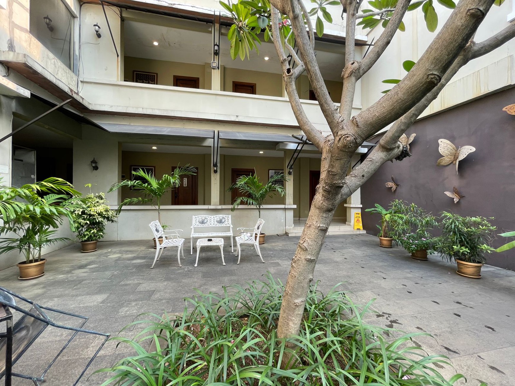 Hotel Mutiara Suites Lokasi Strategis Harga NJOP di Jalan Pangeran Antasari, Jaksel