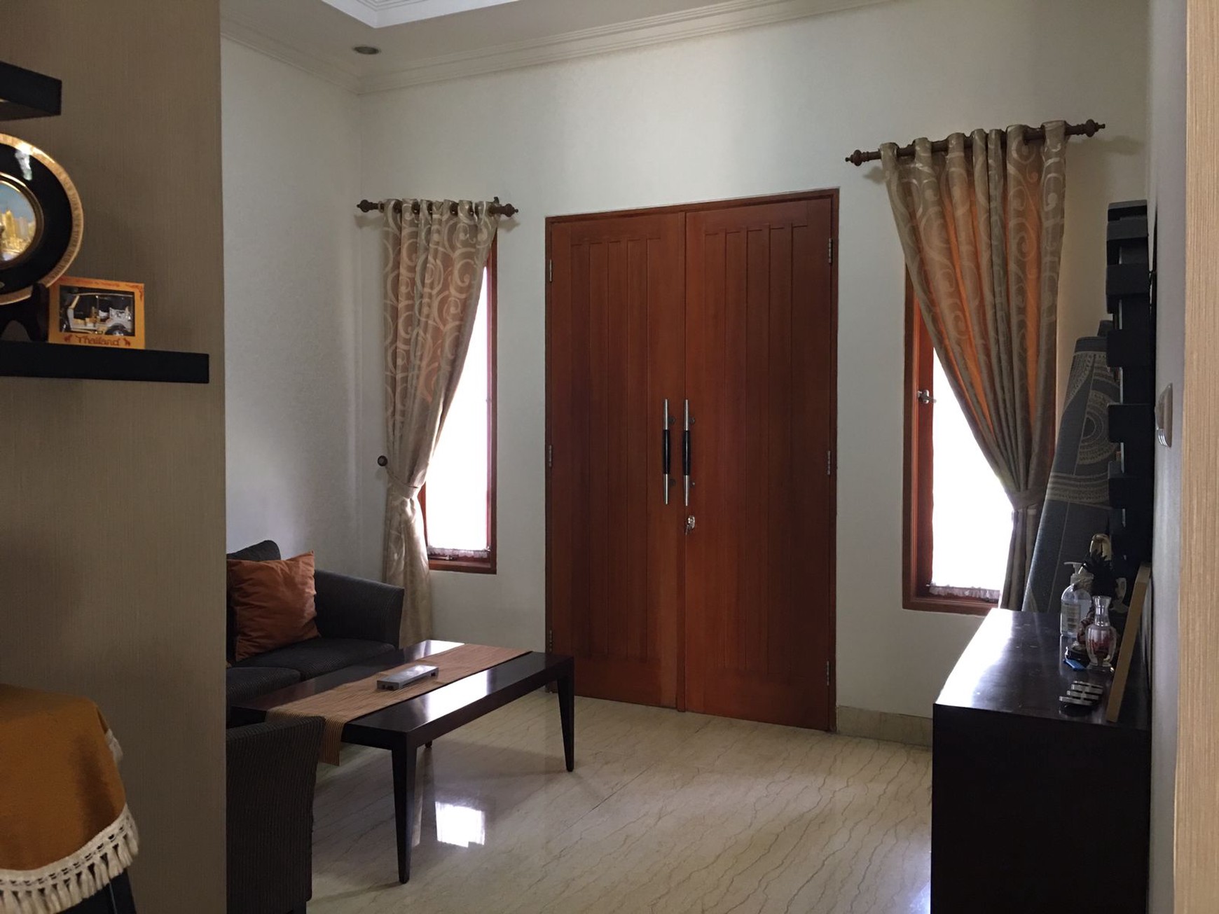 Rumah Besar Siap Huni di Kebagusan Townhouse Jagakarsa