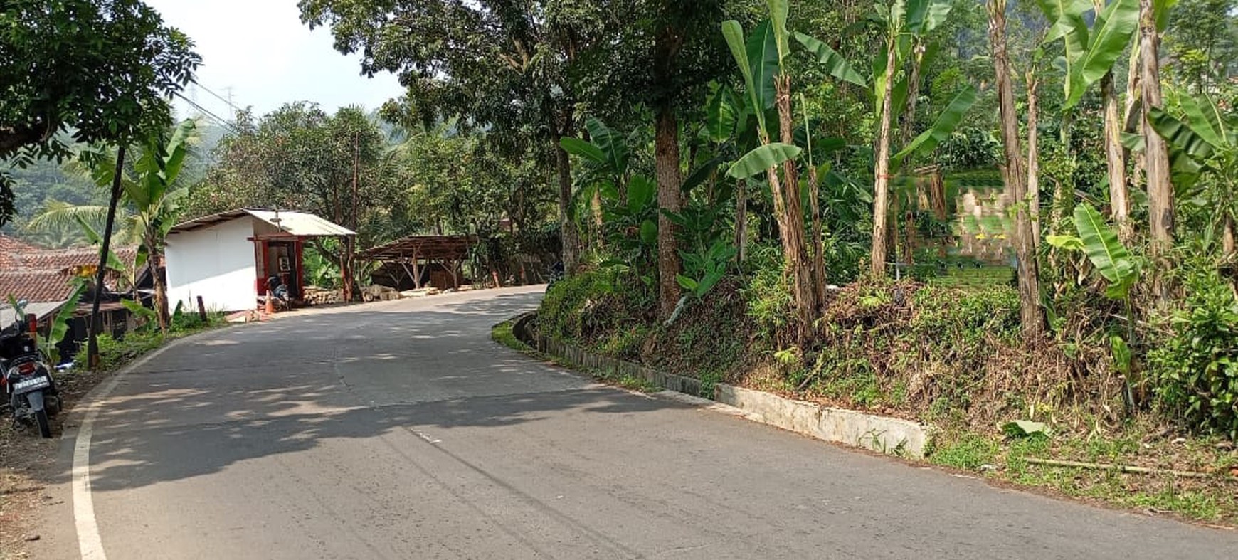 Dijual Tanah lokasi strategis pinggir jalan utama Cikalong Cipeundeuy, Jawa Barat