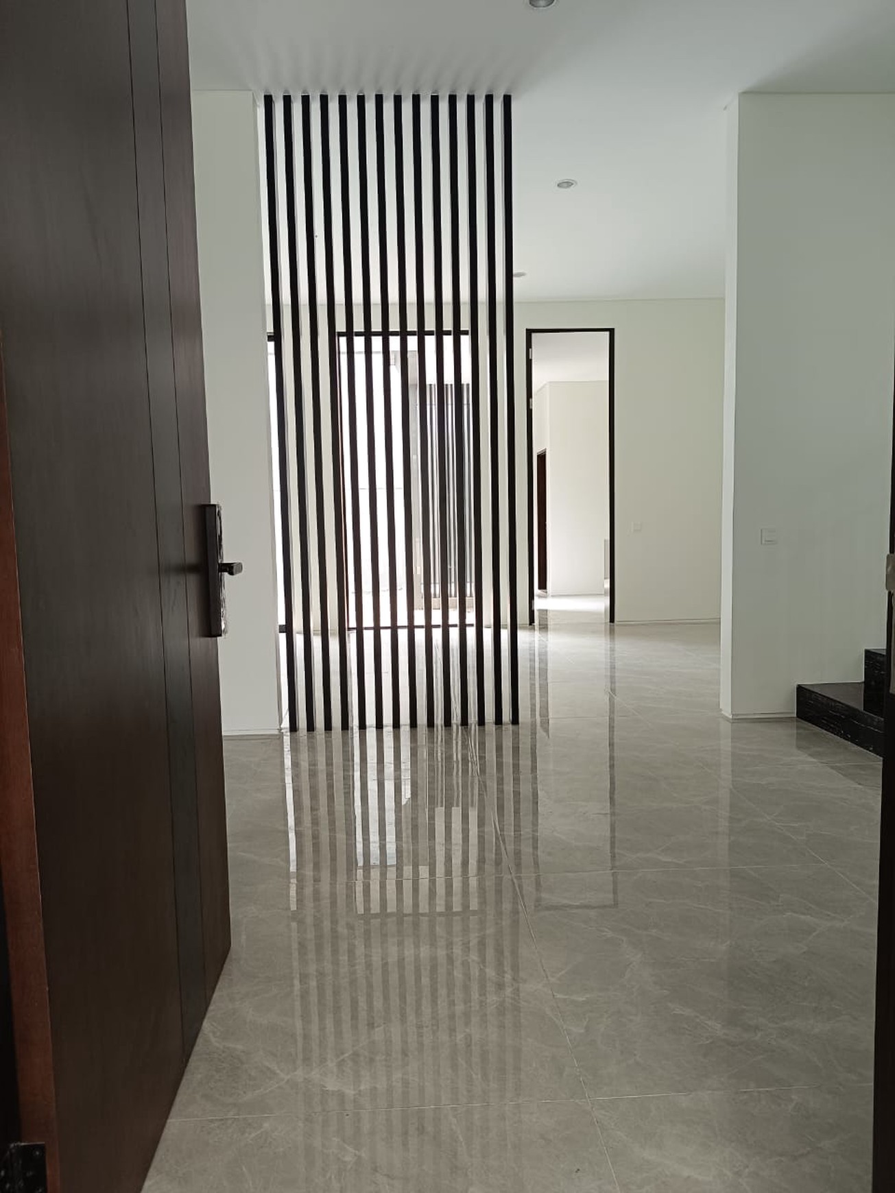 Dijual Rumah Baru Citraland District 9 Surabaya Special Bonus Rooftop Space - Strategis Lokasi Terdepan Dekat Patung Merlion, G Walk, Sekolah Ciputra