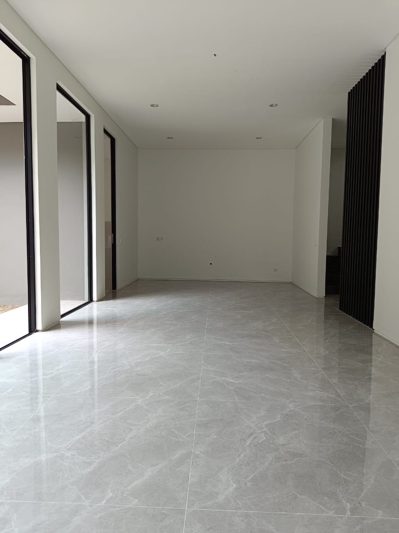 Dijual Rumah Baru Citraland District 9 Surabaya Special Bonus Rooftop Space - Strategis Lokasi Terdepan Dekat Patung Merlion, G Walk, Sekolah Ciputra