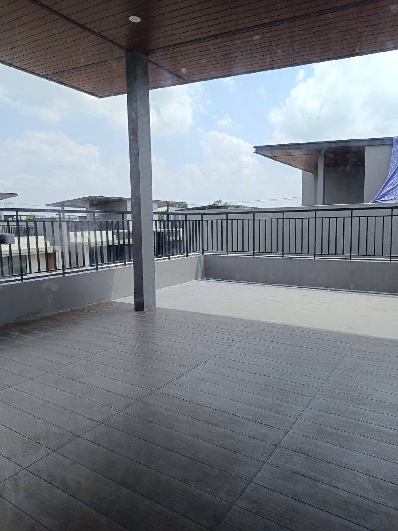 Dijual Rumah Baru Citraland District 9 Surabaya Special Bonus Rooftop Space - Strategis Lokasi Terdepan Dekat Patung Merlion, G Walk, Sekolah Ciputra