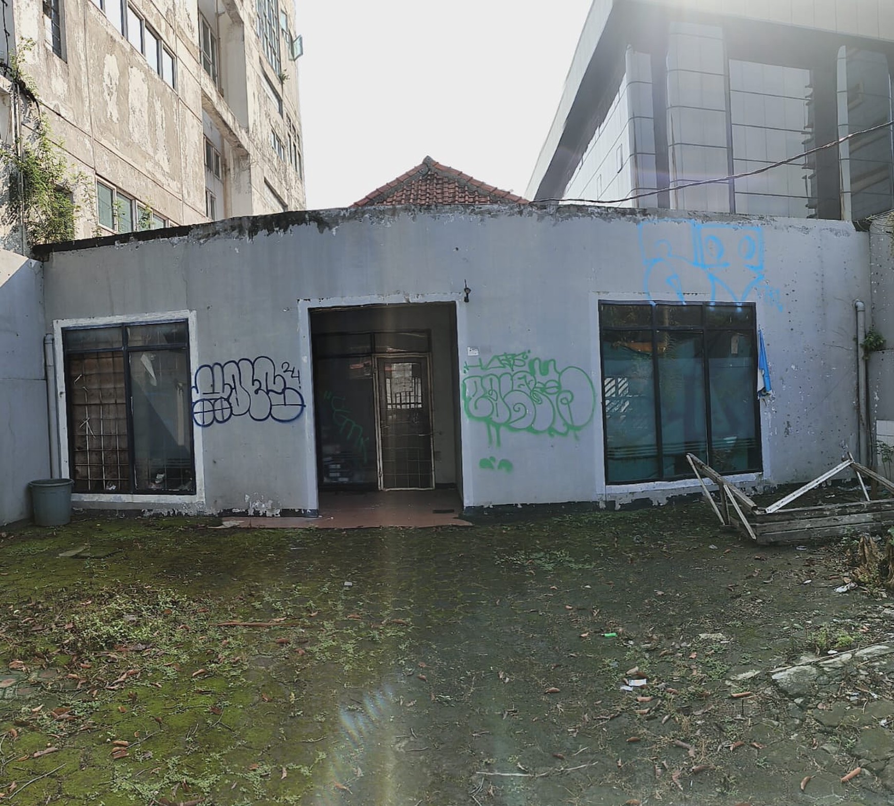 Dijual Rumah Hitung Tanah Di Daerah Menteng, Jakarta Pusat 
Reposisi dari 15M ke 13M dilepas!
