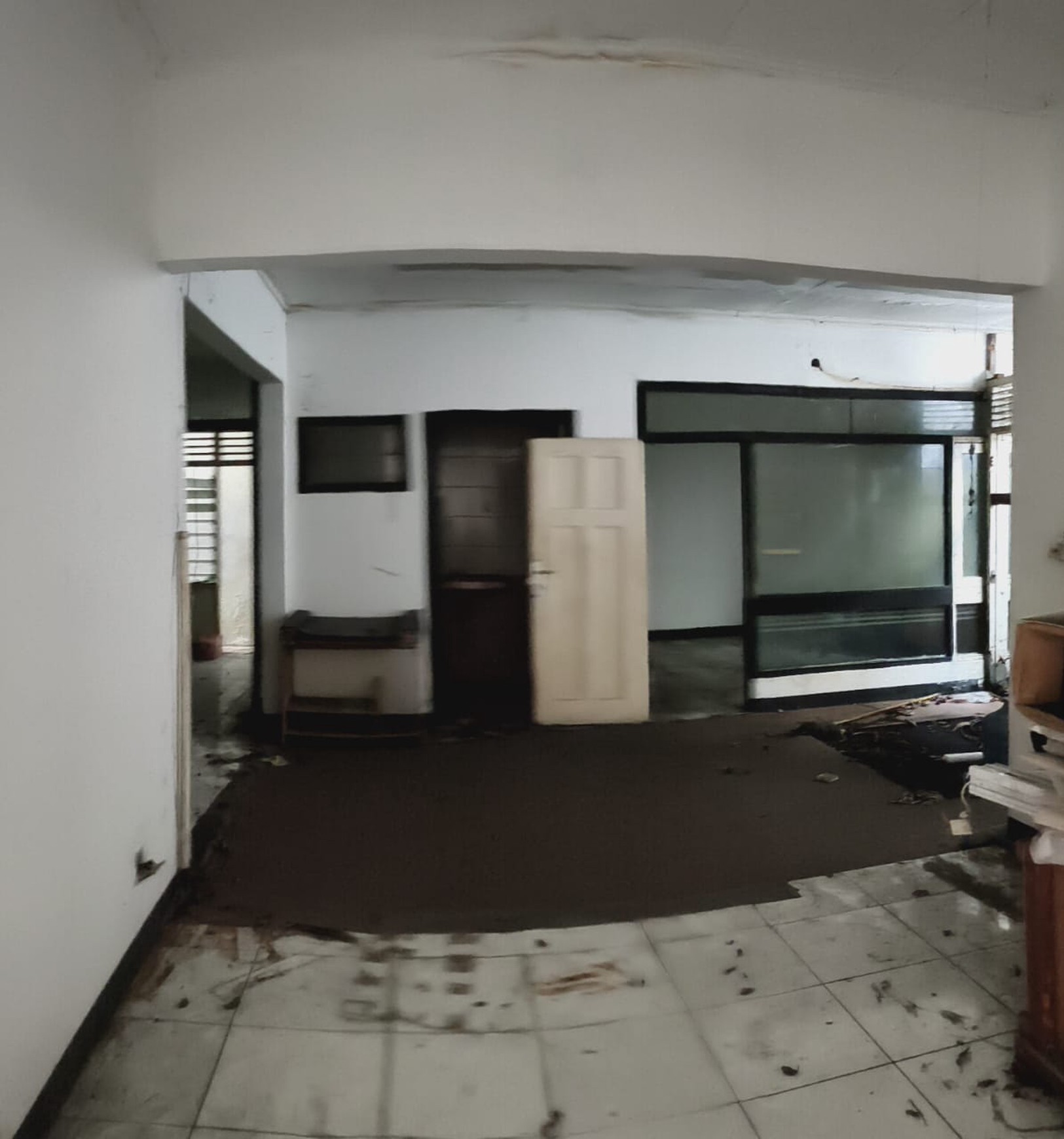 Dijual Rumah Hitung Tanah Di Daerah Menteng, Jakarta Pusat 
Reposisi dari 15M ke 13M dilepas!
