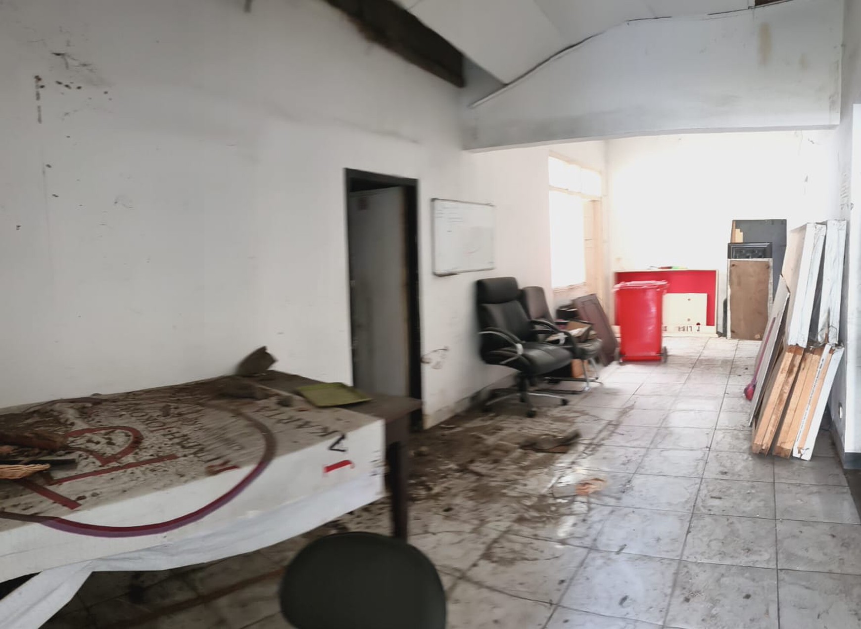 Dijual Rumah Hitung Tanah Di Daerah Menteng, Jakarta Pusat 
Reposisi dari 15M ke 13M dilepas!